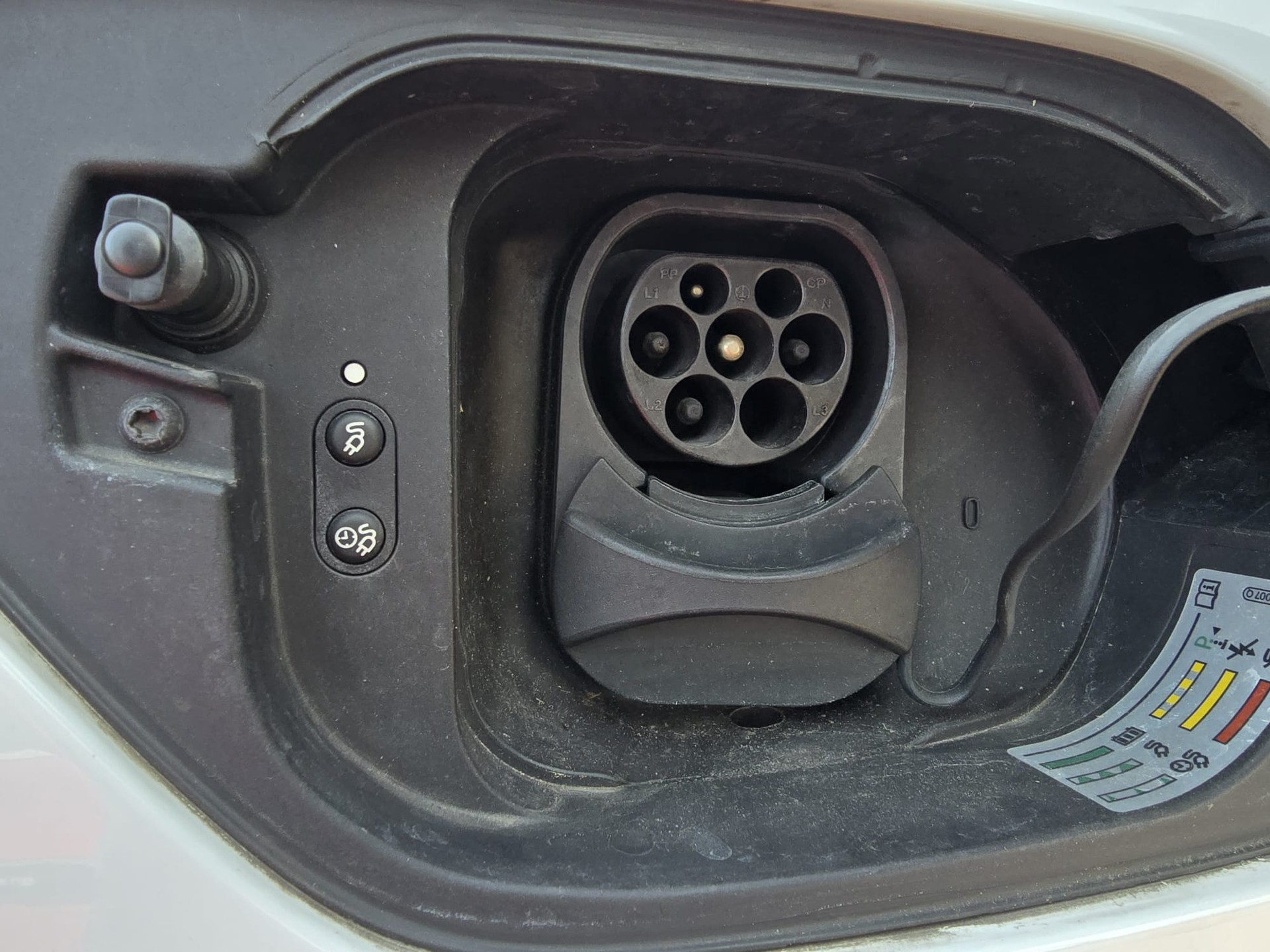 VW e-Golf-image-30