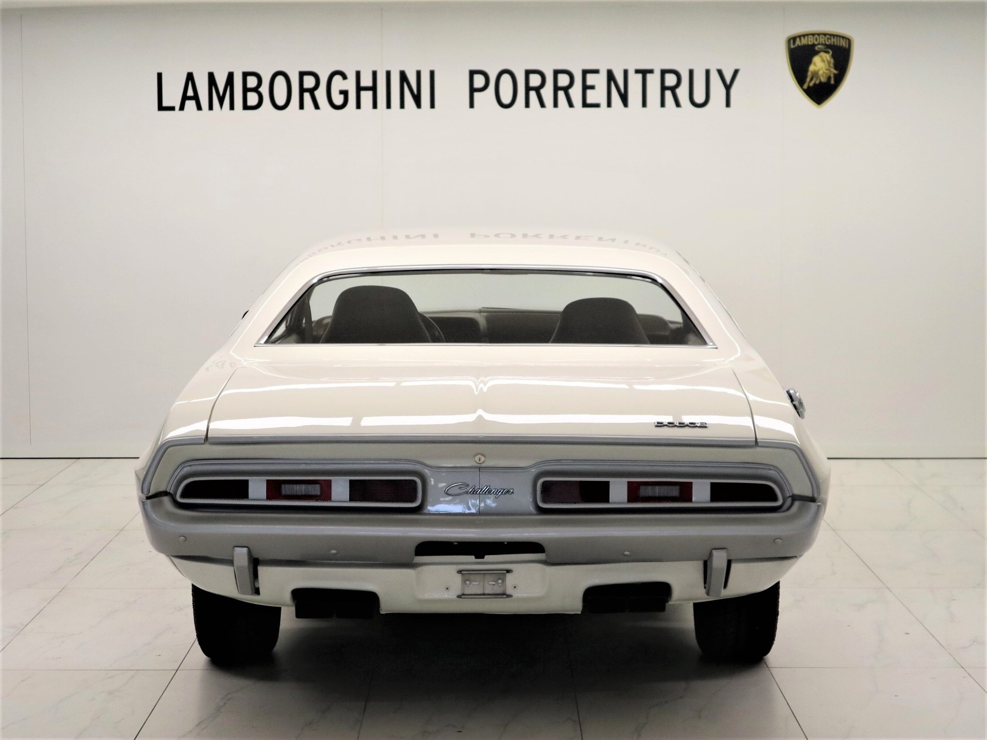 DODGE Challenger RT 383-image-3