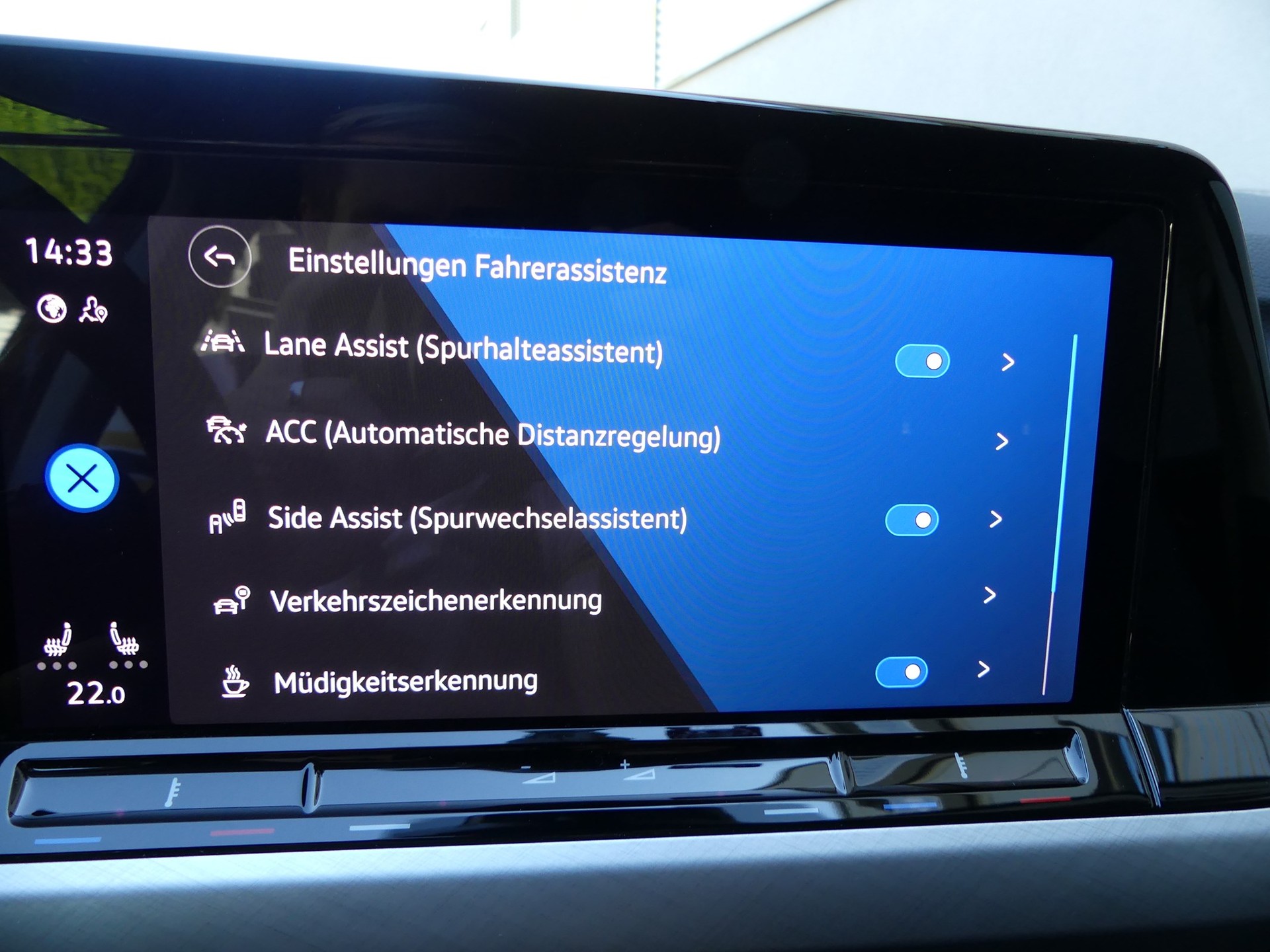 VW Golf 1.5 TSI ACT Life-image-13
