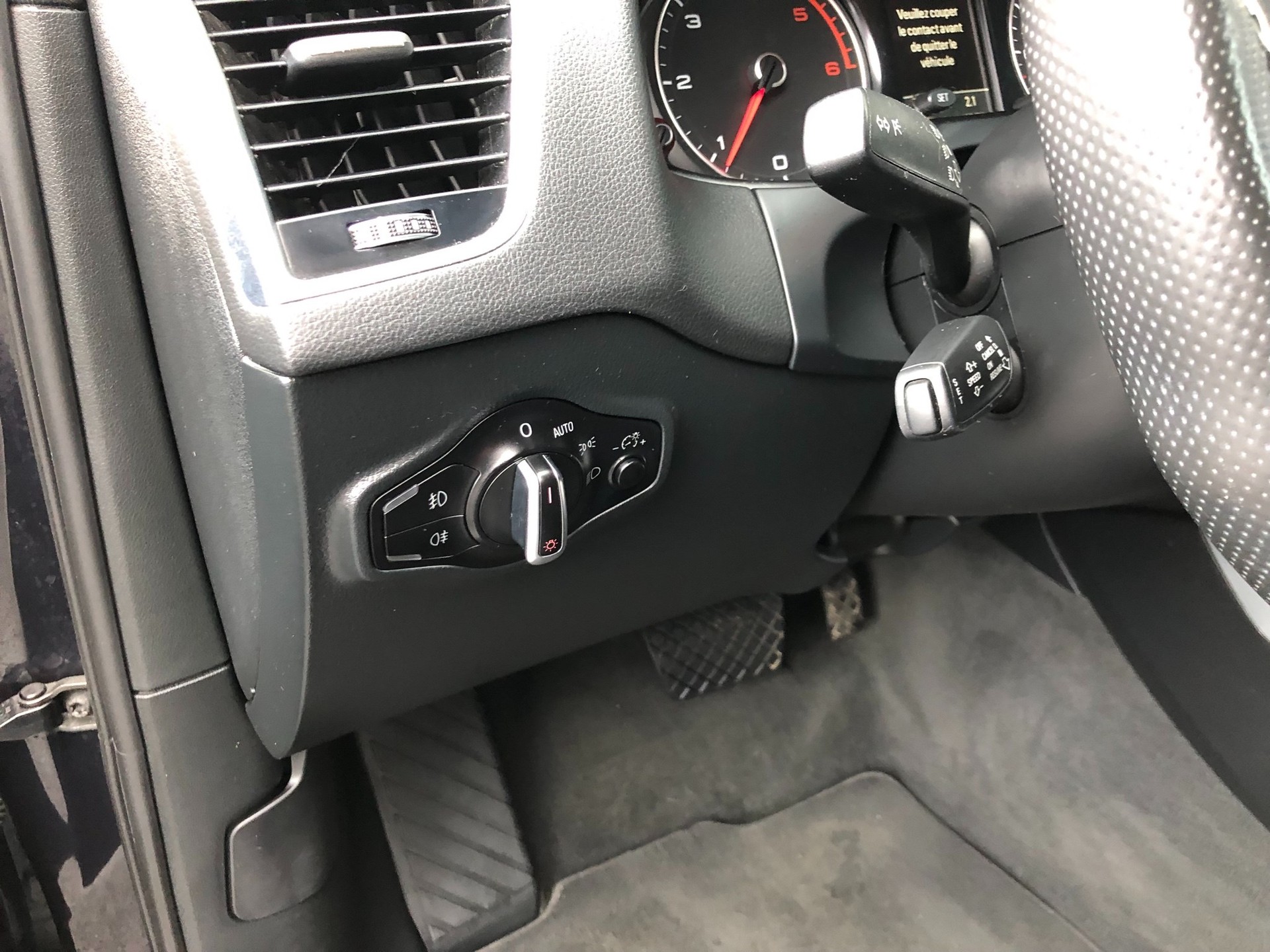 AUDI Q5 2.0 TDI quattro S-tronic S-Line-image-11