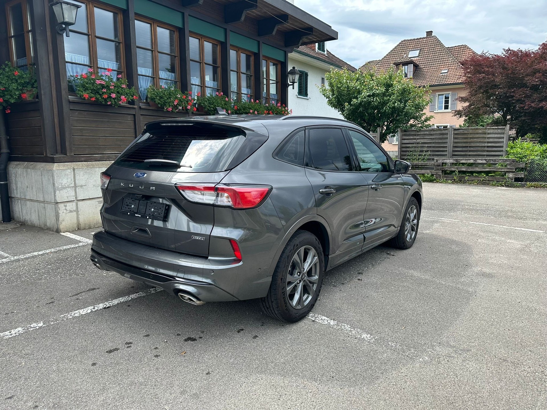 FORD Kuga 2.5 PHEV ST-Line 2WD-image-2