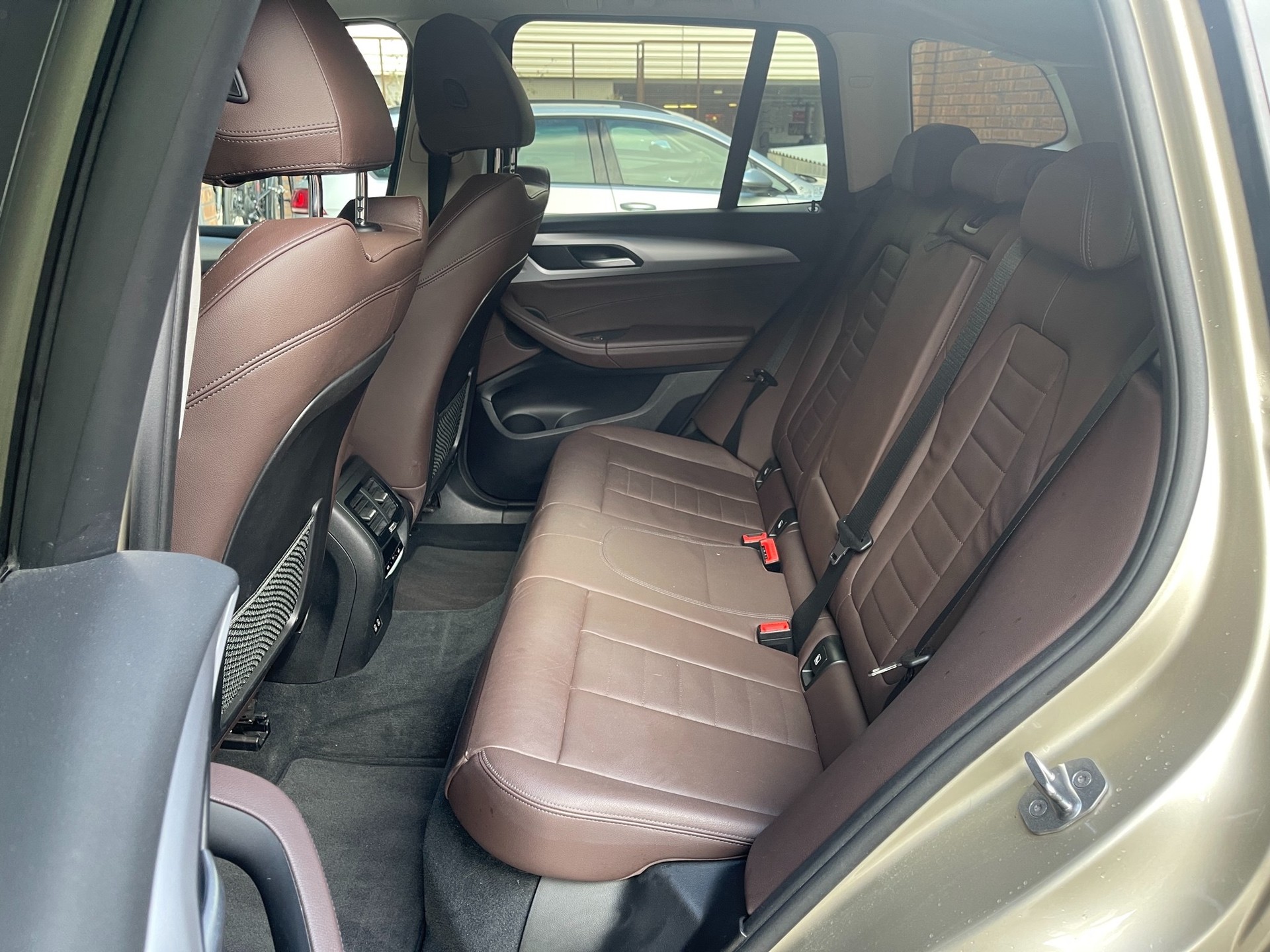 BMW X3 xDrive 30e Luxury Line-image-5