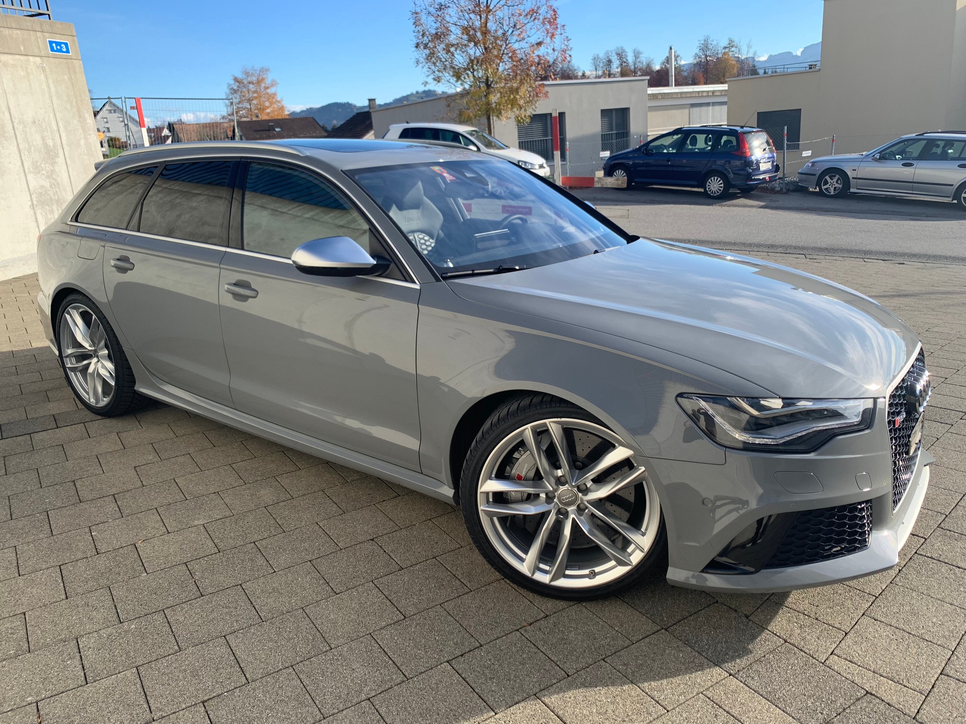AUDI RS6 Avant 4.0 TFSI V8 quattro Tiptronic - LP CHF 210'000-image-1
