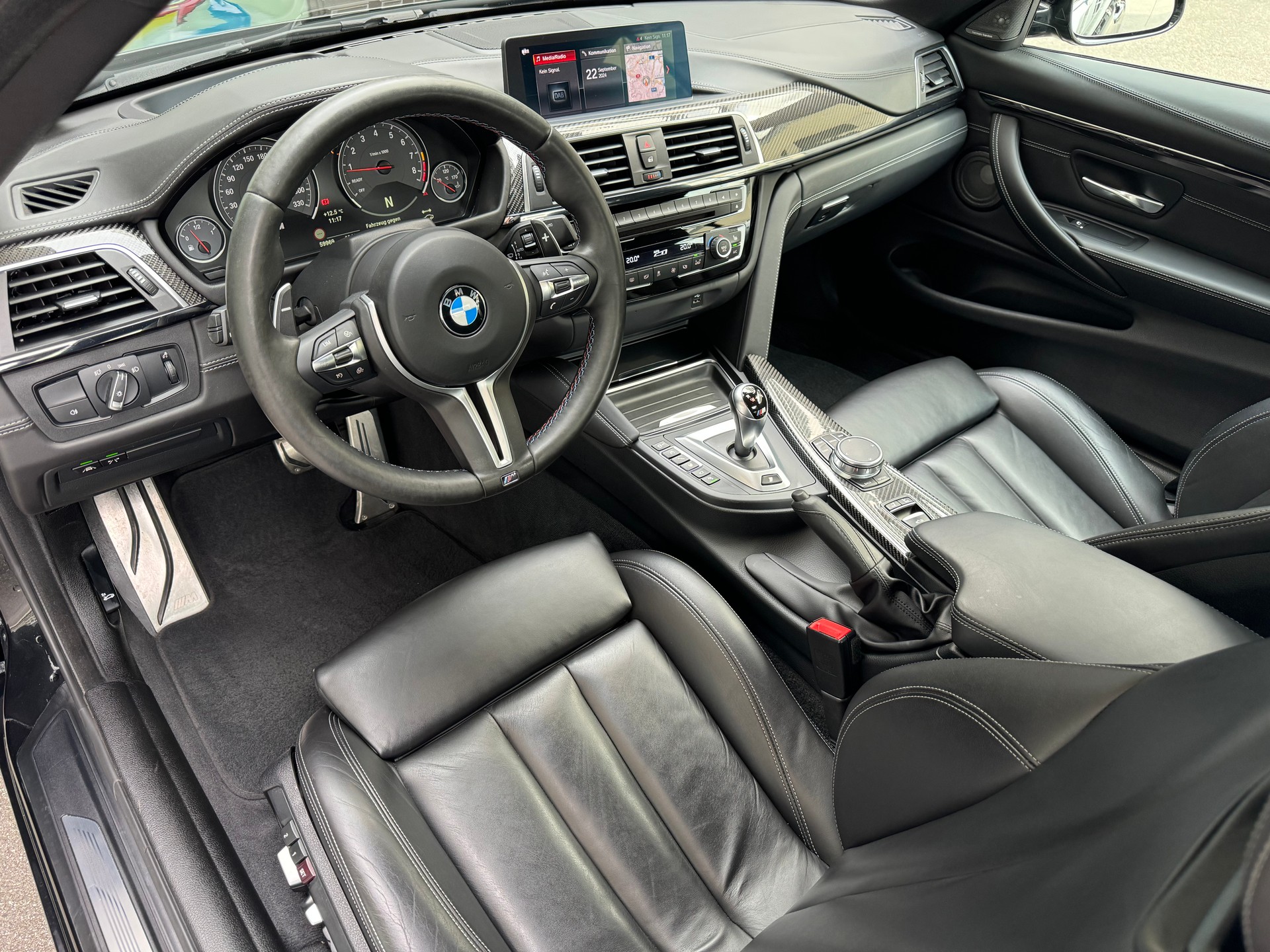 BMW M4 Cabriolet Competition DKG-image-9