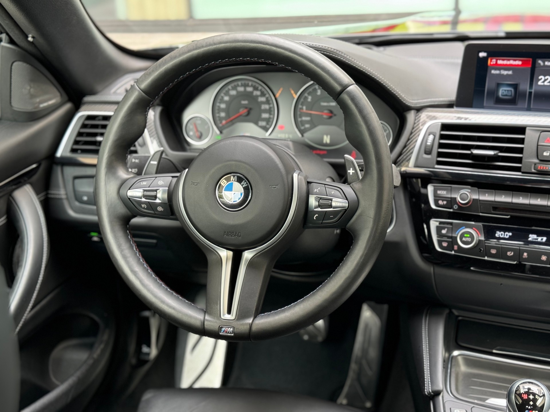 BMW M4 Cabriolet Competition DKG-image-15