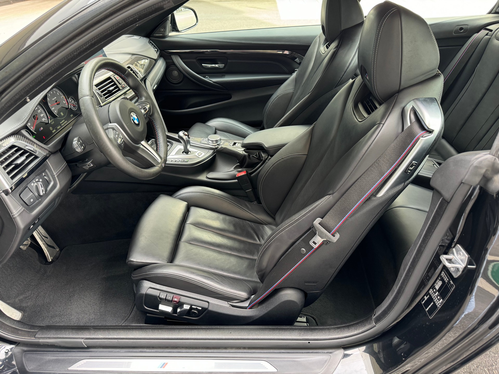 BMW M4 Cabriolet Competition DKG-image-8