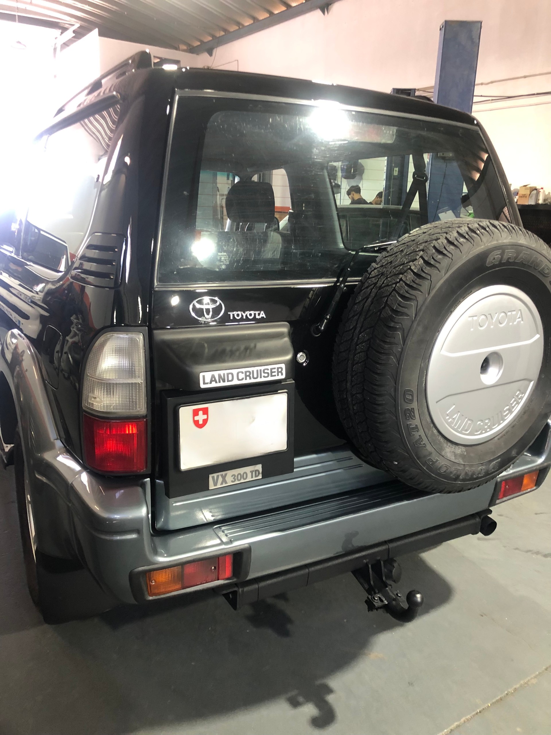 TOYOTA 3.0 TD J 90-image-3