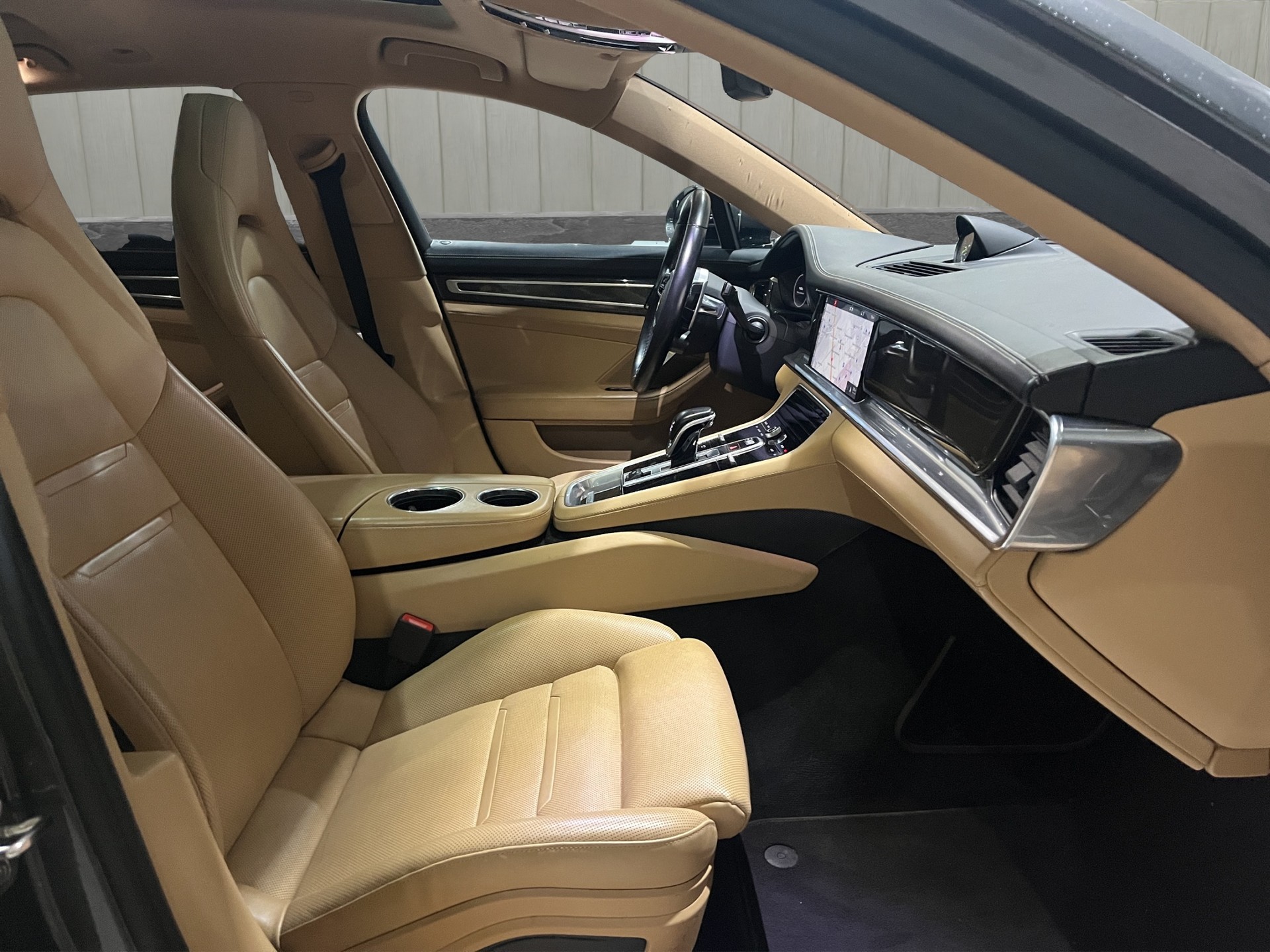 PORSCHE Panamera 4 E-Hybrid Sport Turismo PDK-image-13