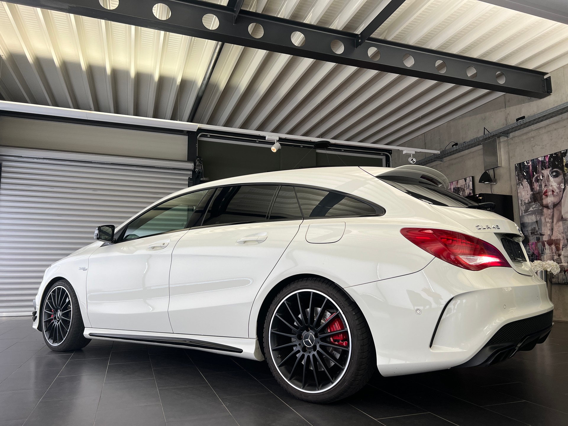 MERCEDES-BENZ CLA Shooting Brake 45 AMG 4Matic Speedshift-image-14