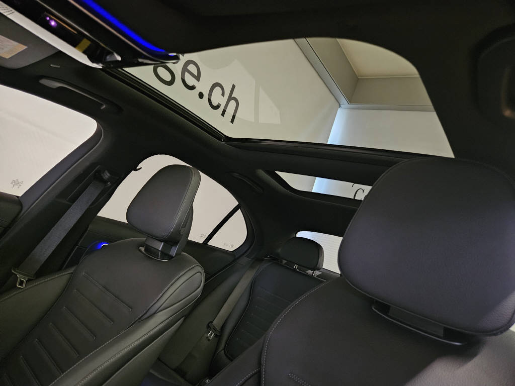 MERCEDES-BENZ C 220 d 4Matic Limousine AMG Line Swiss Star-image-5
