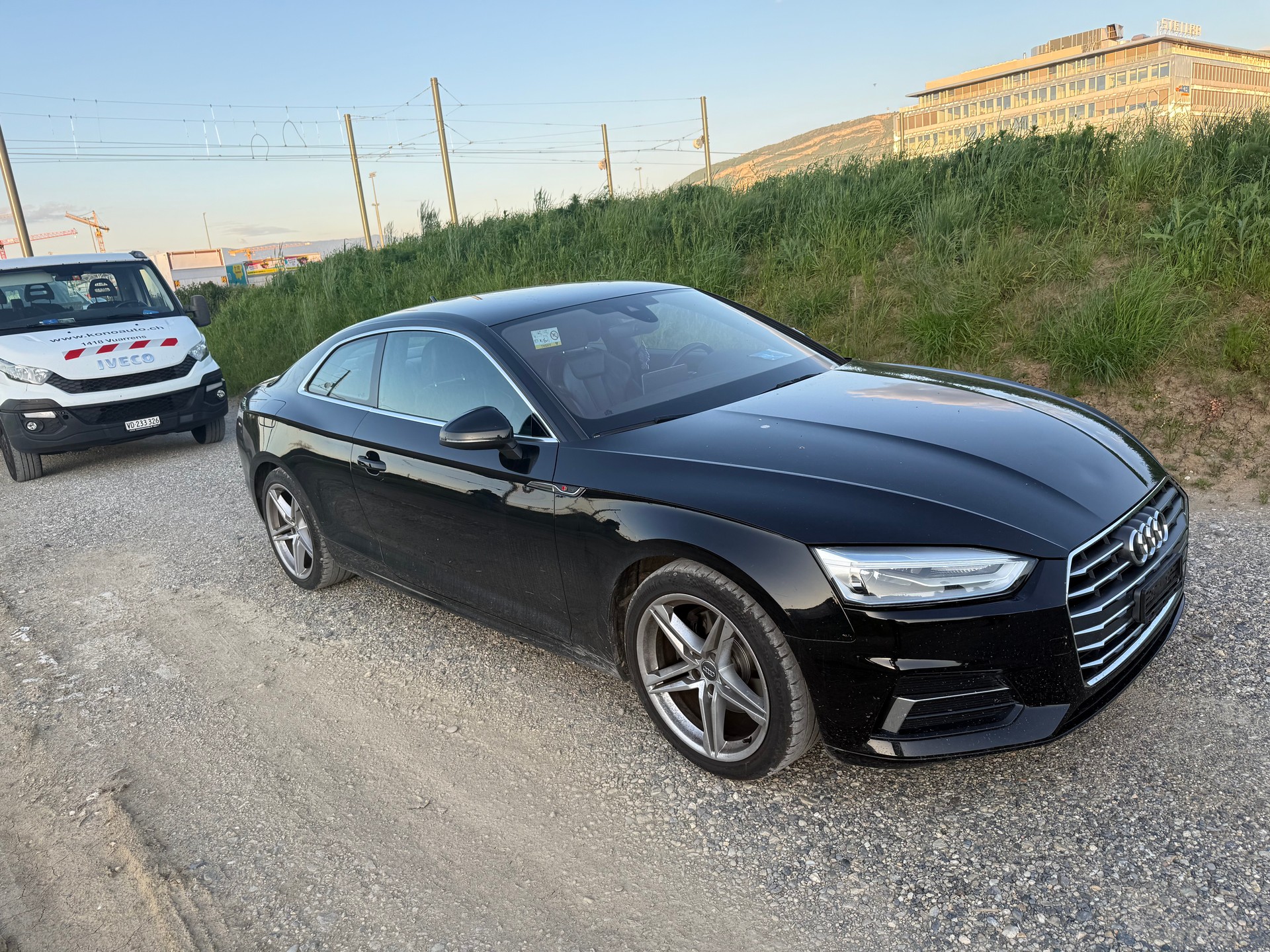 AUDI A5 Coupé 2.0 TFSI S-tronic-showroom-element-1