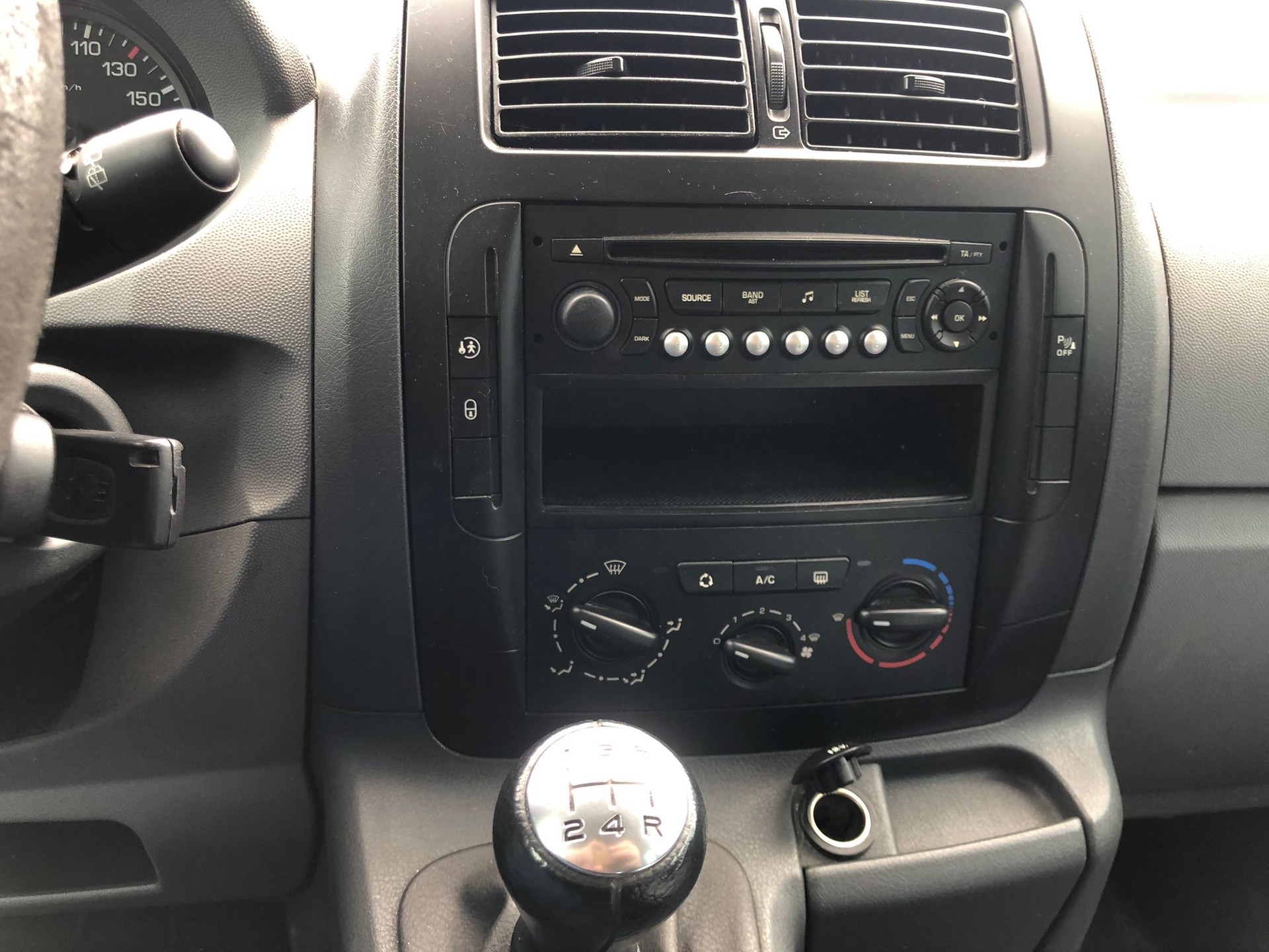 CITROEN Jumpy 1.6 HDi L1H1-image-7