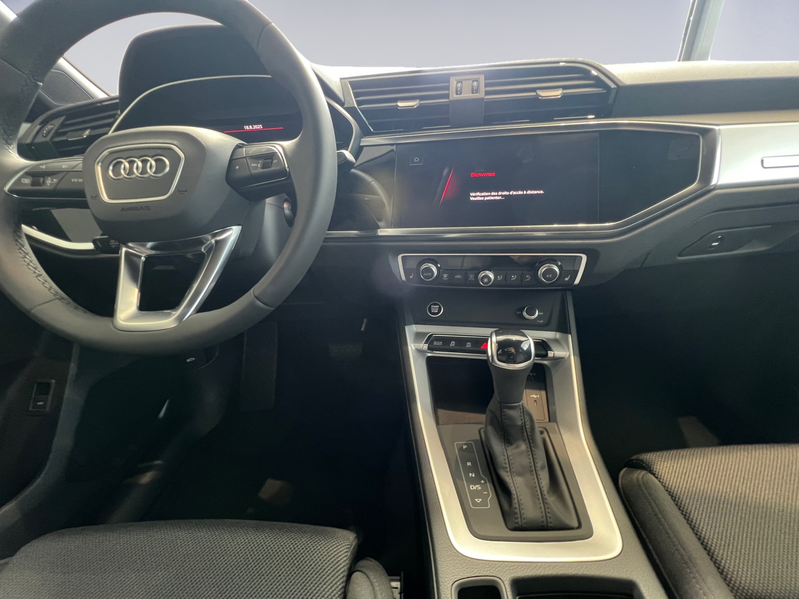 AUDI Q3 Sportback 35 TFSI Attraction S-tronic-image-10