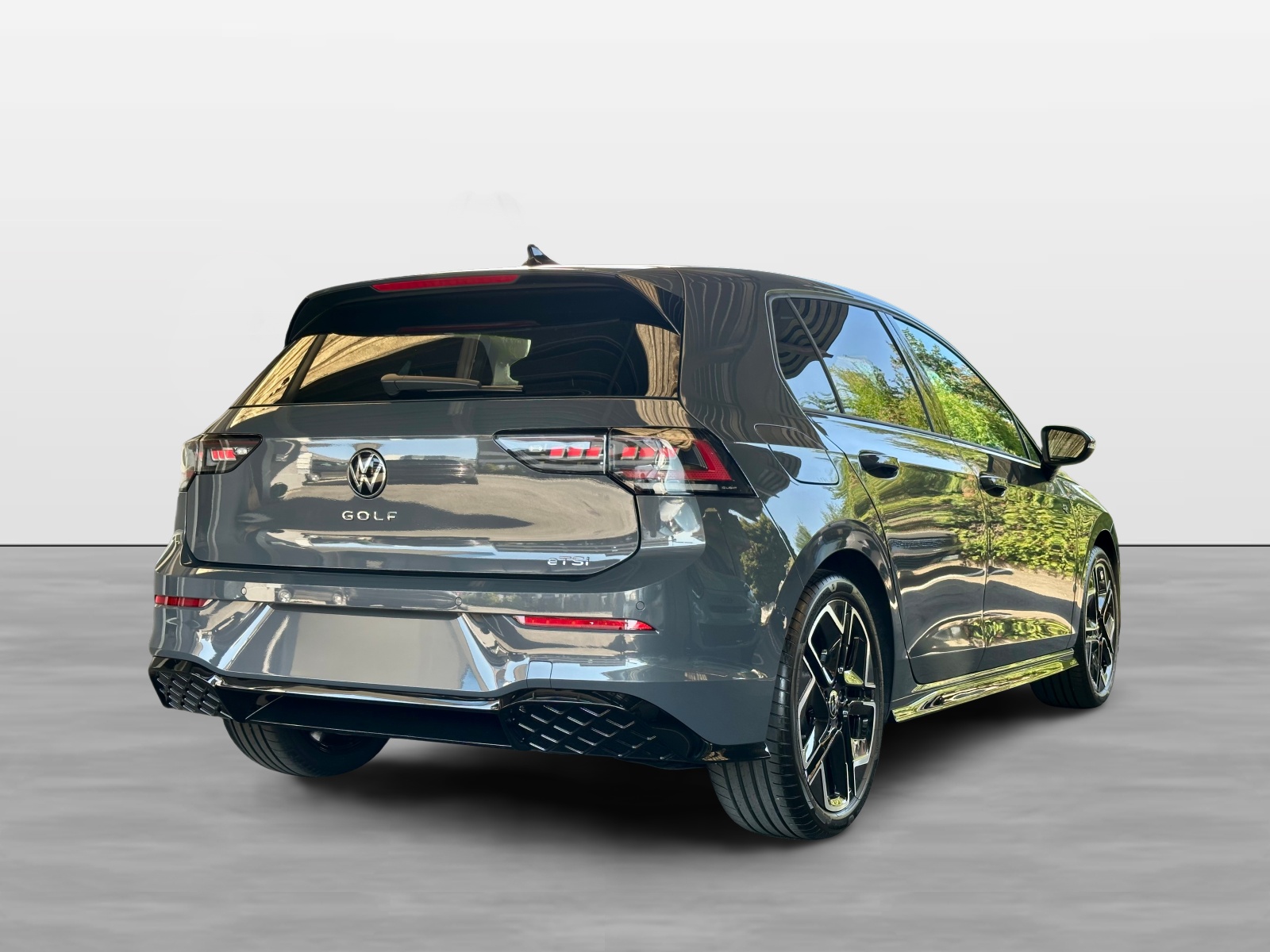 VW Golf 1.5 e TSI mHEV R-Line DSG 5 Jahre Garantie-image-6