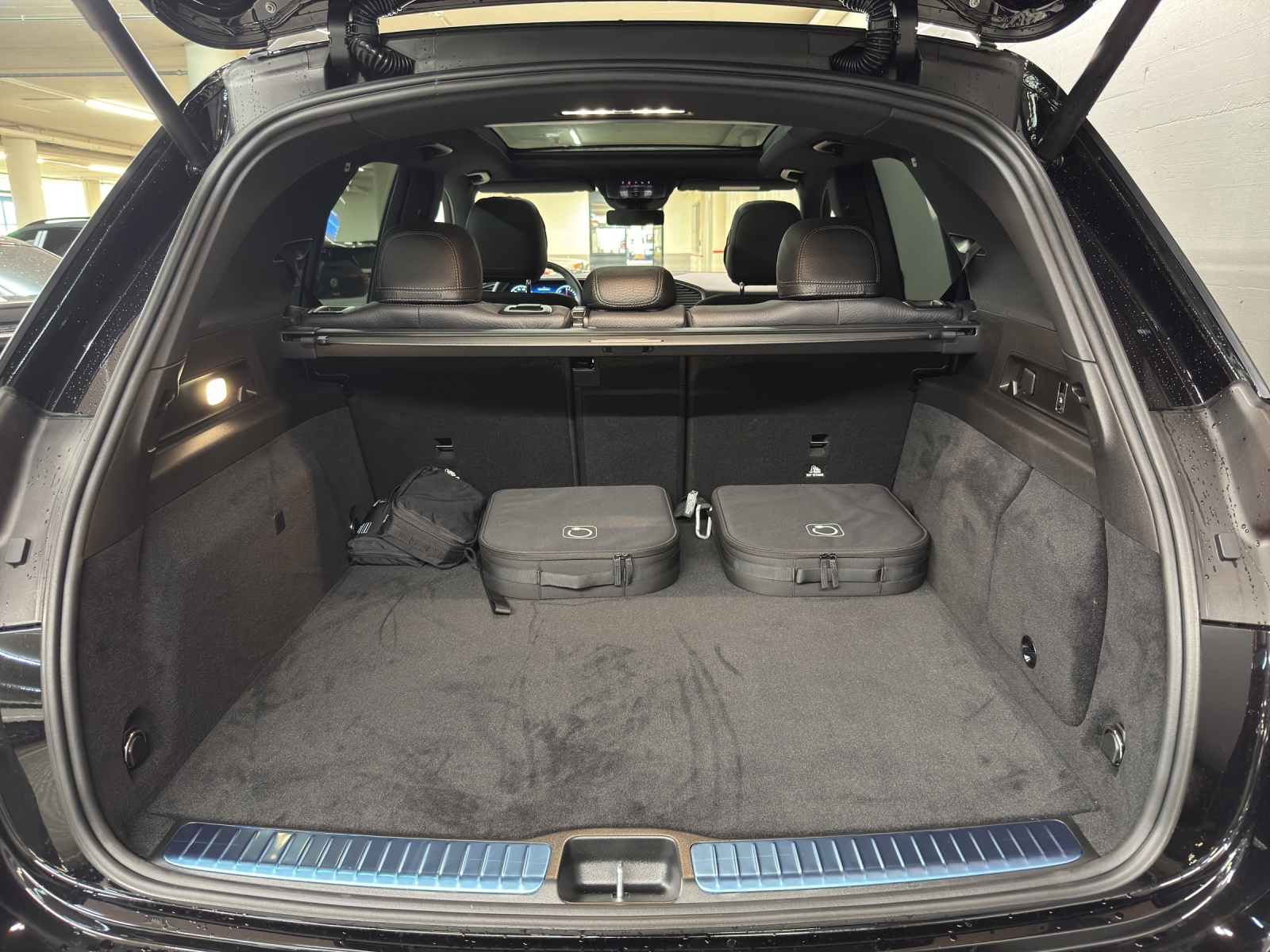 MERCEDES-BENZ GLE 400 e AMG Line 4Matic EQ Hybrid-image-10