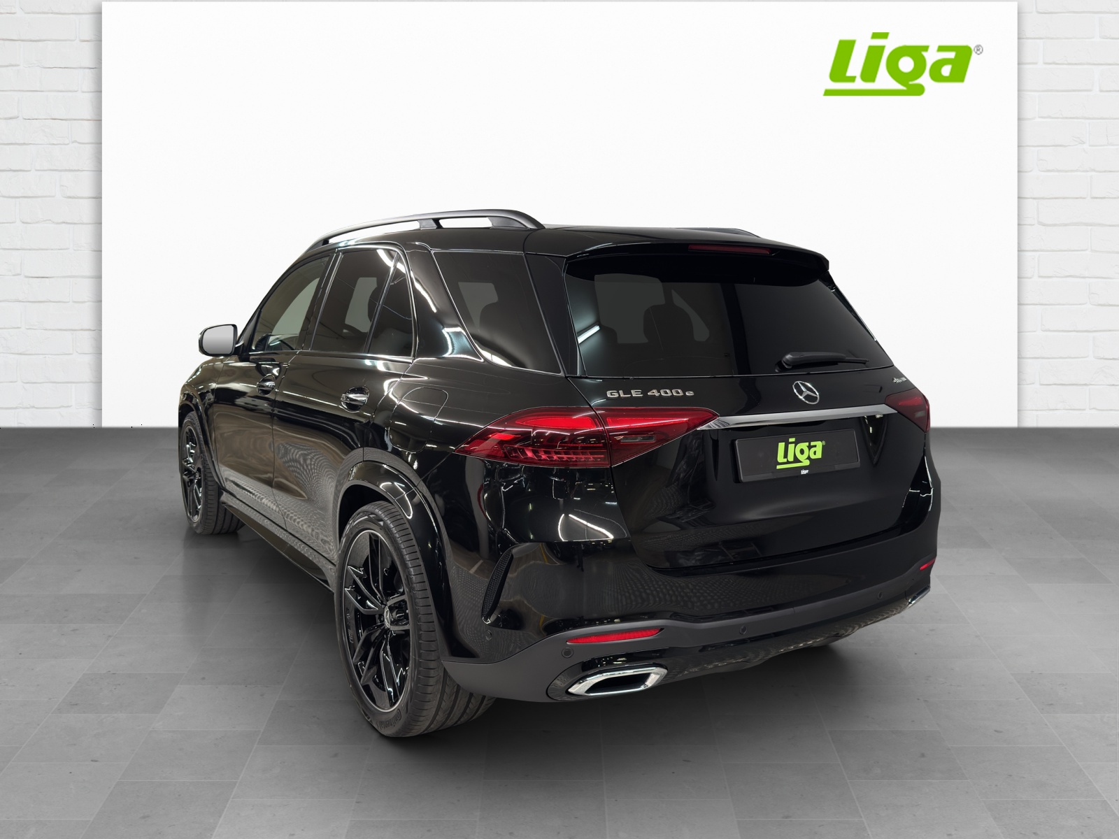 MERCEDES-BENZ GLE 400 e AMG Line 4Matic EQ Hybrid-image-3