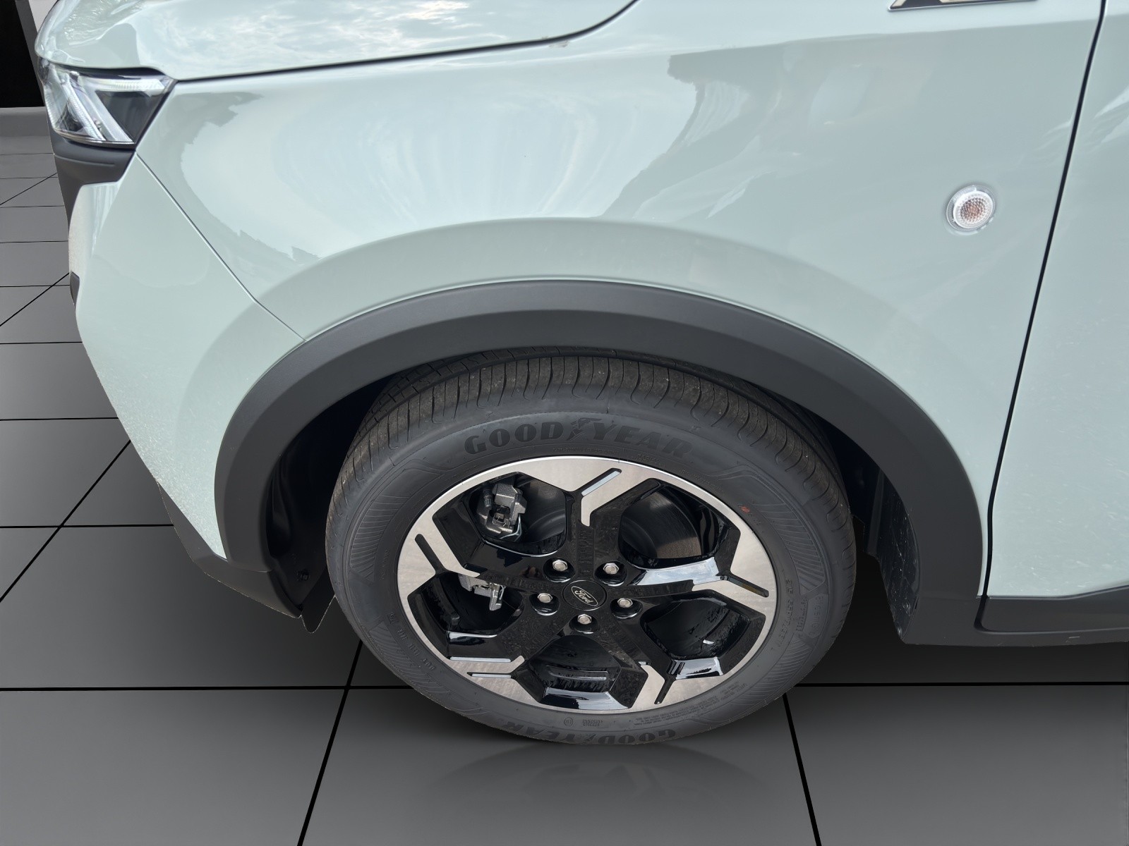 Image FORD E-TOURNEO-COURIER Tourneo Courier TITANIUM