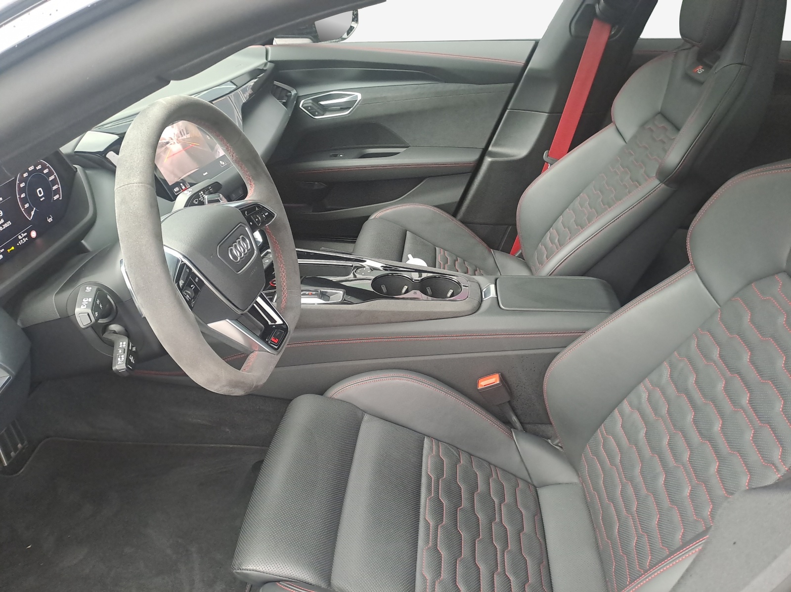 AUDI RS e-tron GT quattro-image-8