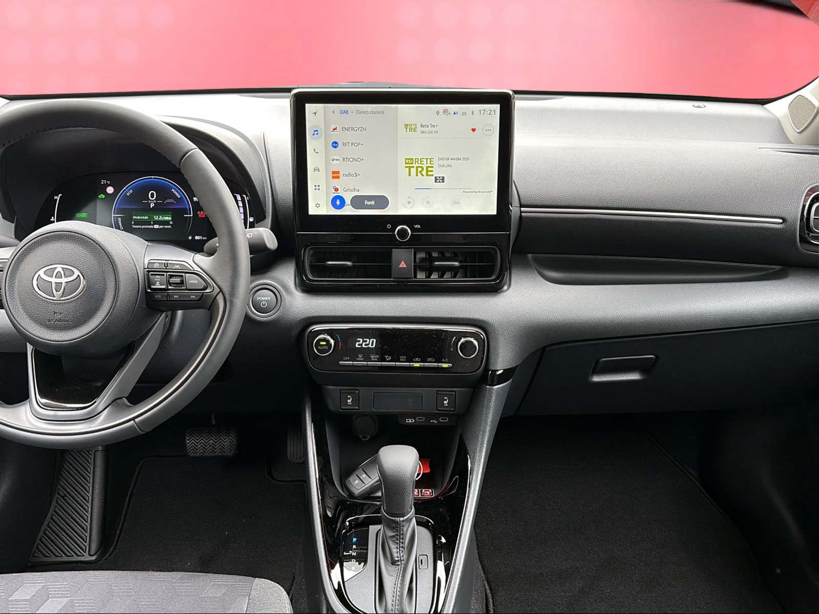 TOYOTA Yaris 1.5 VVT-i HSD Trend-image-12