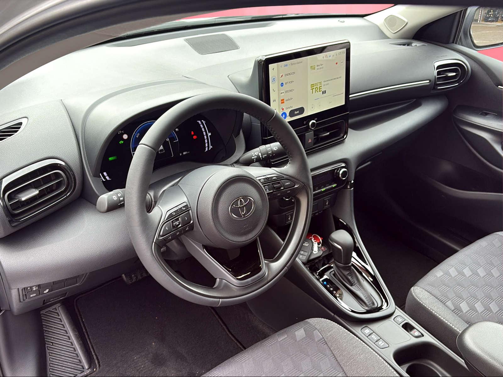 TOYOTA Yaris 1.5 VVT-i HSD Trend-image-9