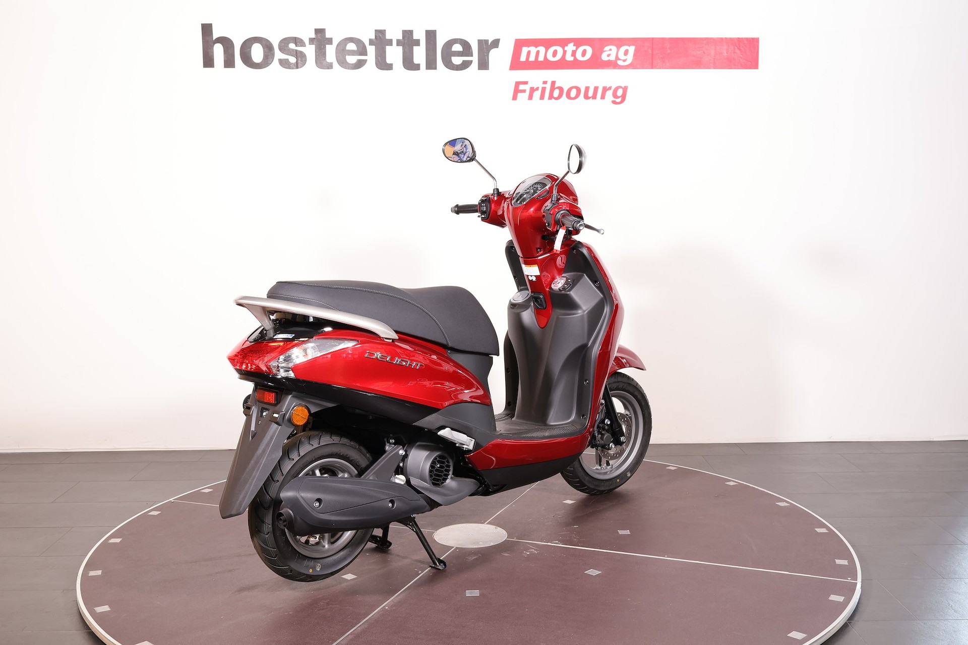 YAMAHA D'elight-showroom-element-2