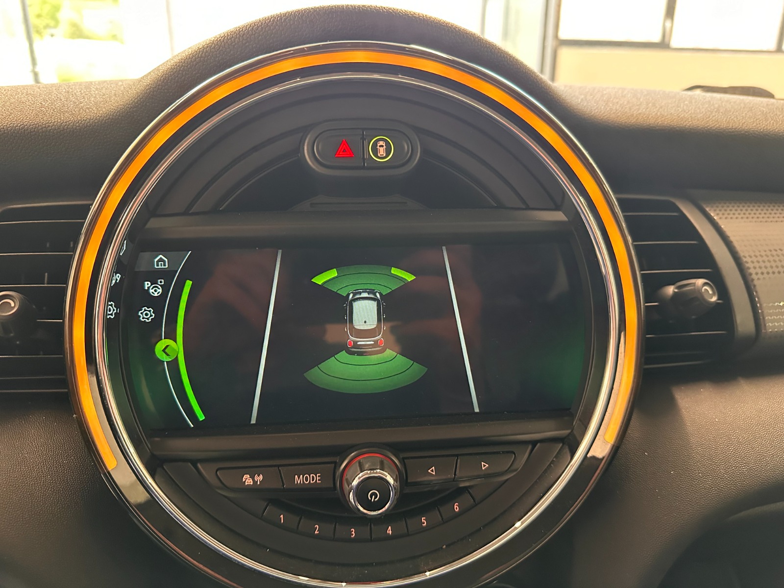 MINI Cooper Steptronic DKG-image-9