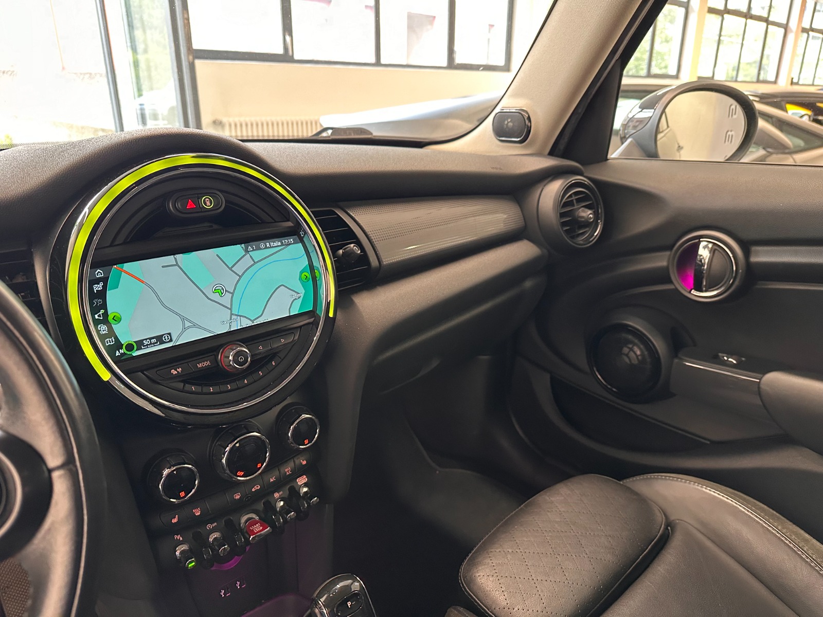 MINI Cooper Steptronic DKG-image-7
