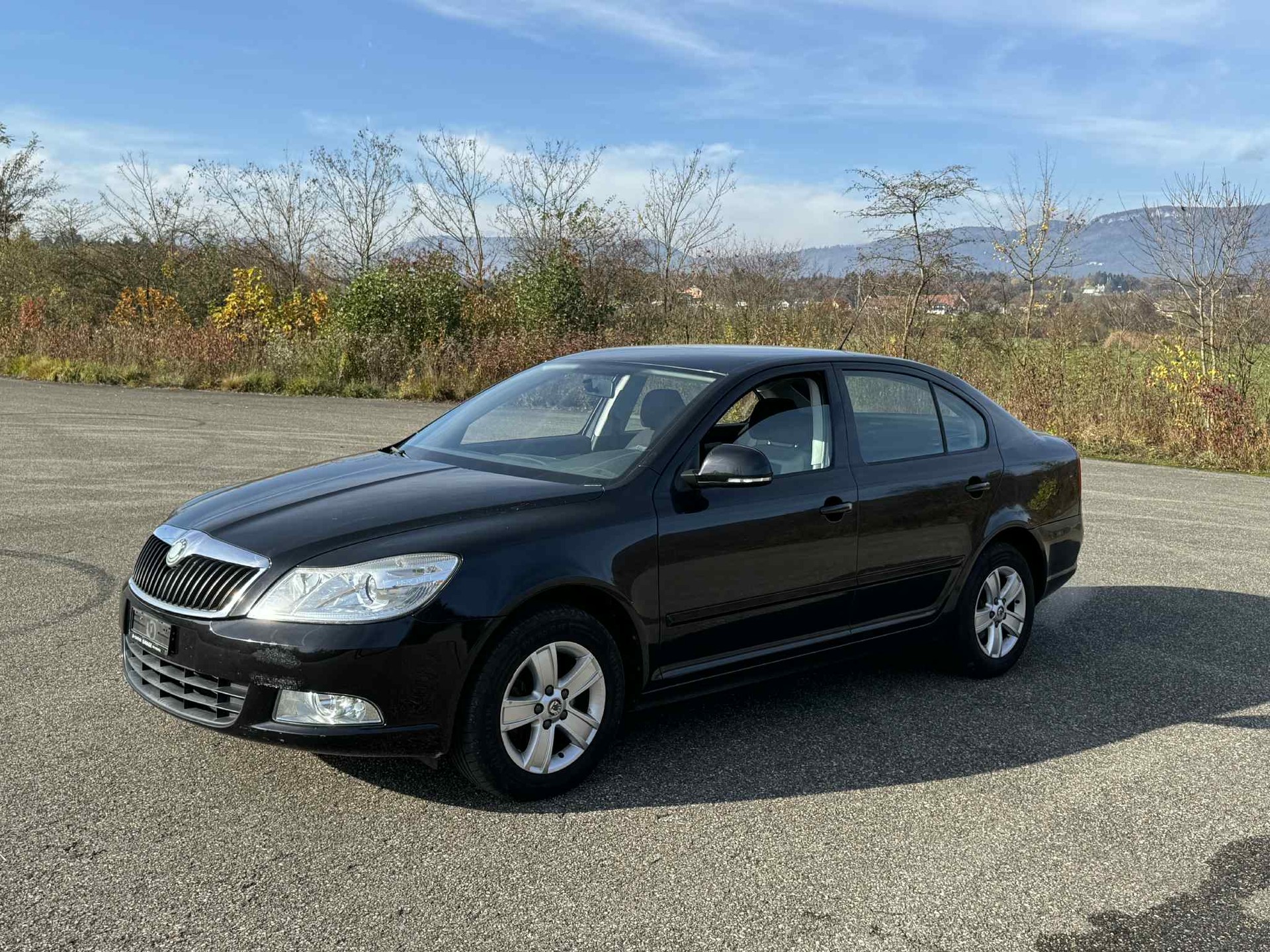SKODA Octavia 1.8 TSI Ambiente-image-0