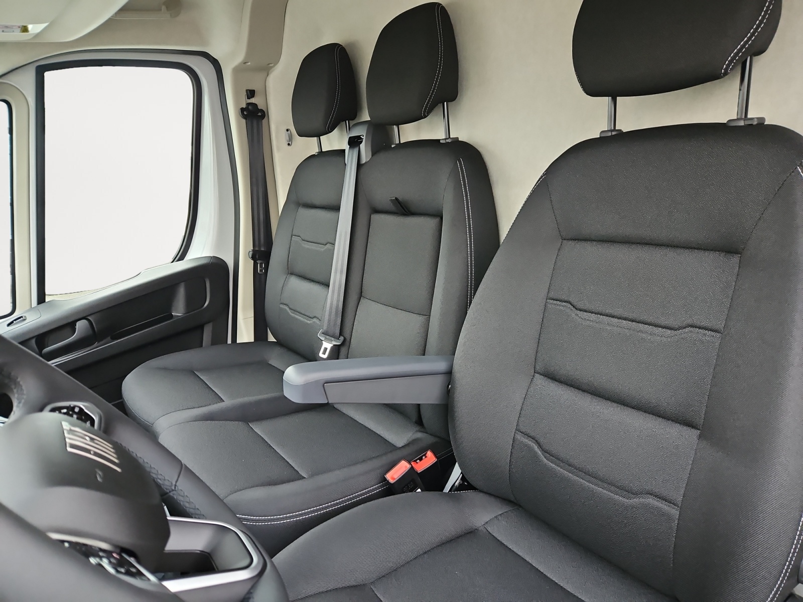 FIAT E-Ducato Maxi 4.25t. 110kWh L3H2-image-7