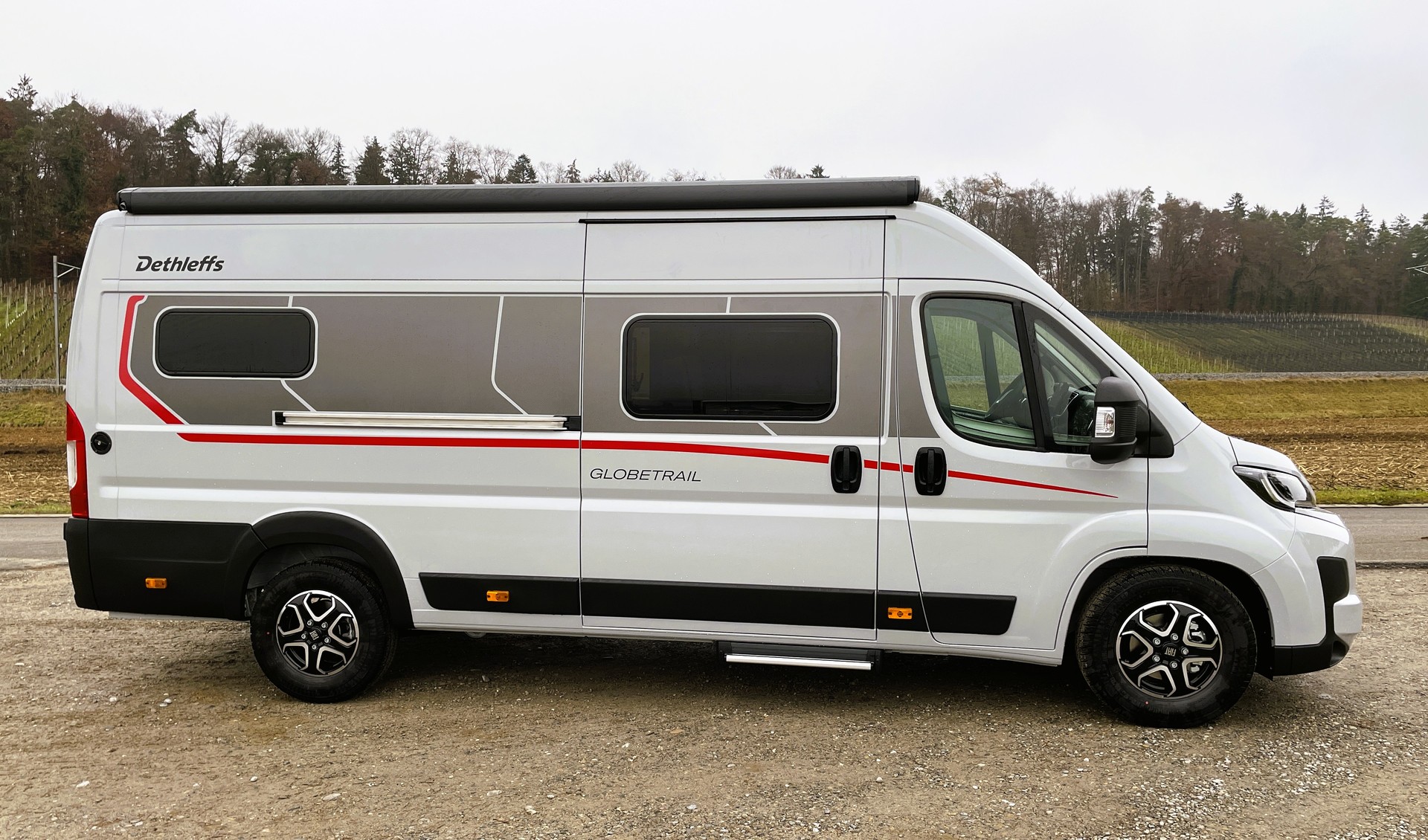 DETHLEFFS Globetrail 640 ES-image-2