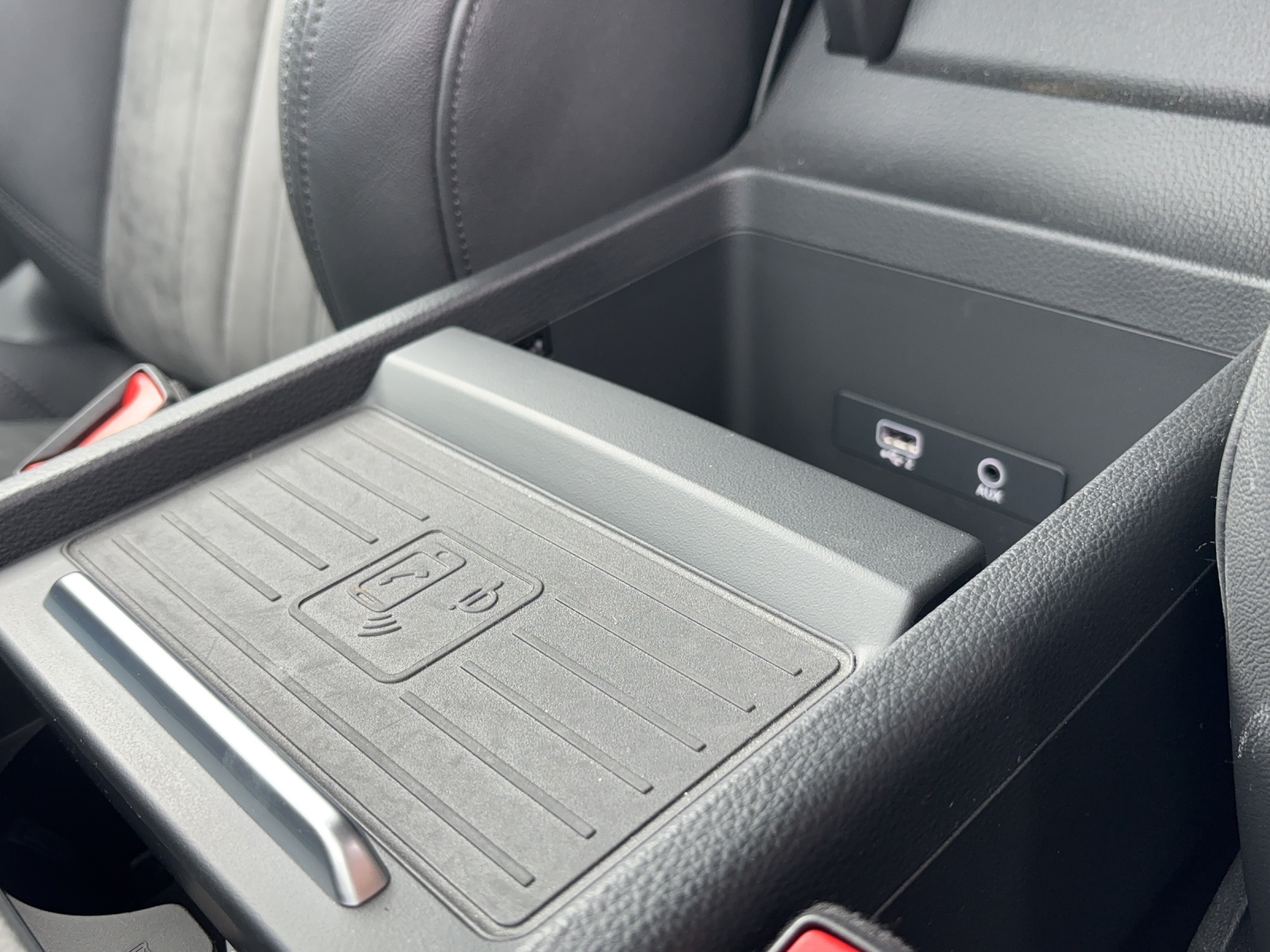 AUDI Q5 55 TFSI e quattro-image-10