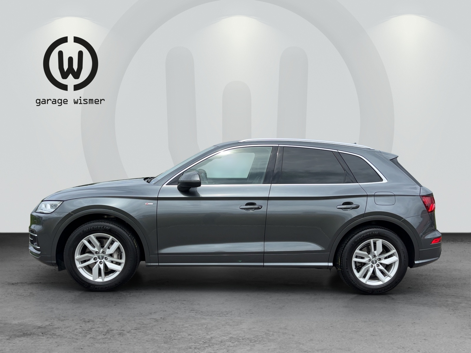 AUDI Q5 55 TFSI e quattro-image-1