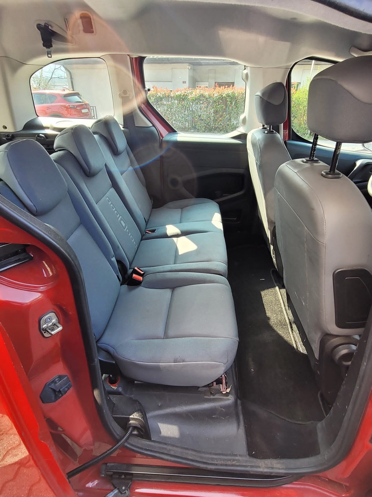 CITROEN Berlingo 1.6 BlueHDi Live-image-11
