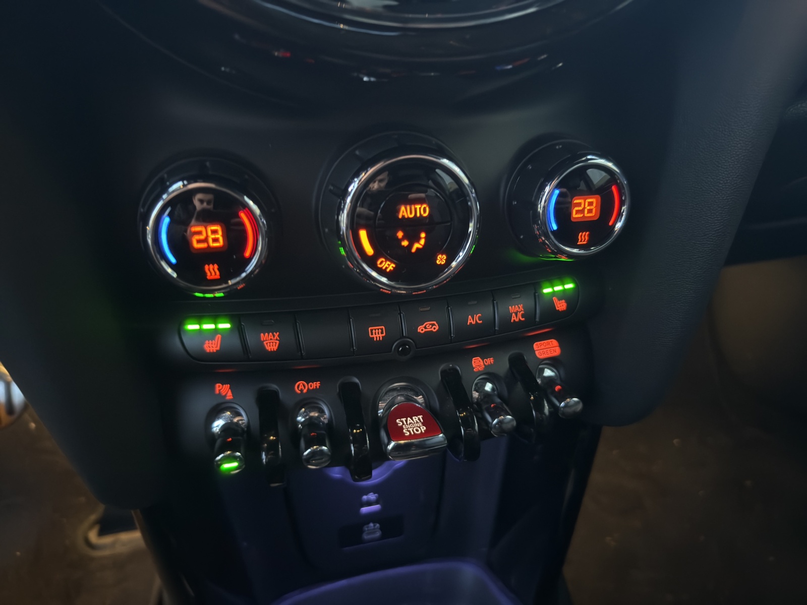 MINI Cooper John Cooper Works Steptronic-image-14