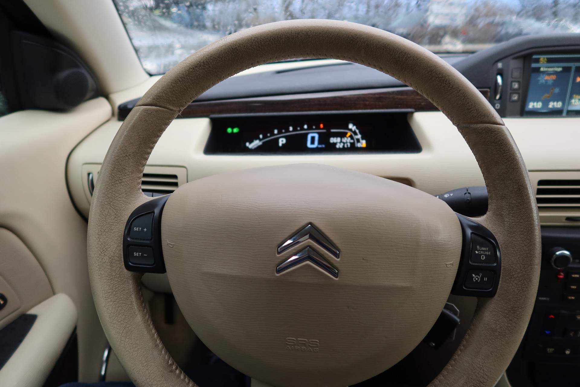 CITROEN C6 2.7 HDi V6 Exclusive-image-9