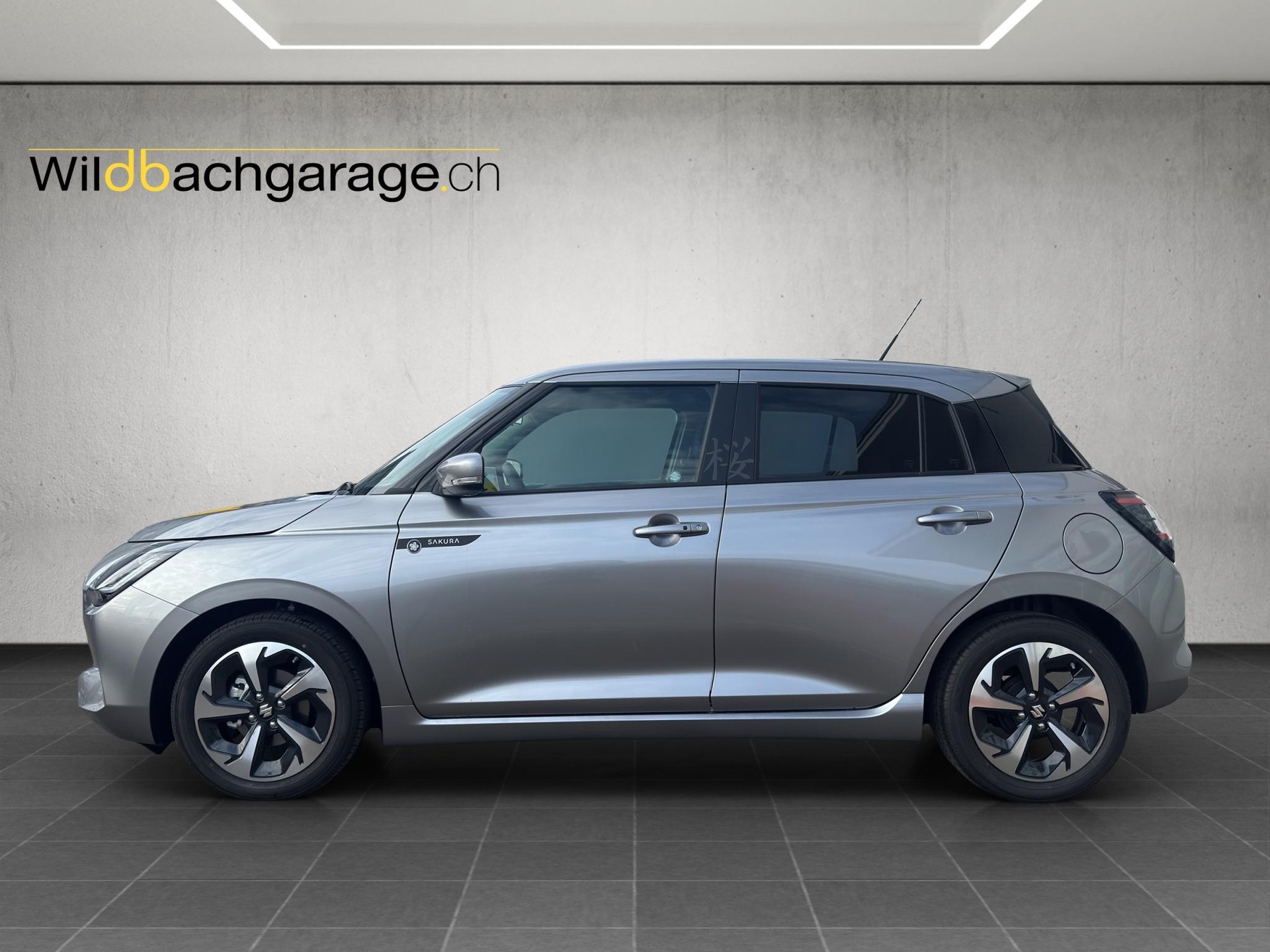 SUZUKI Swift 1.2 Sakura Top Hybrid-showroom-element-1