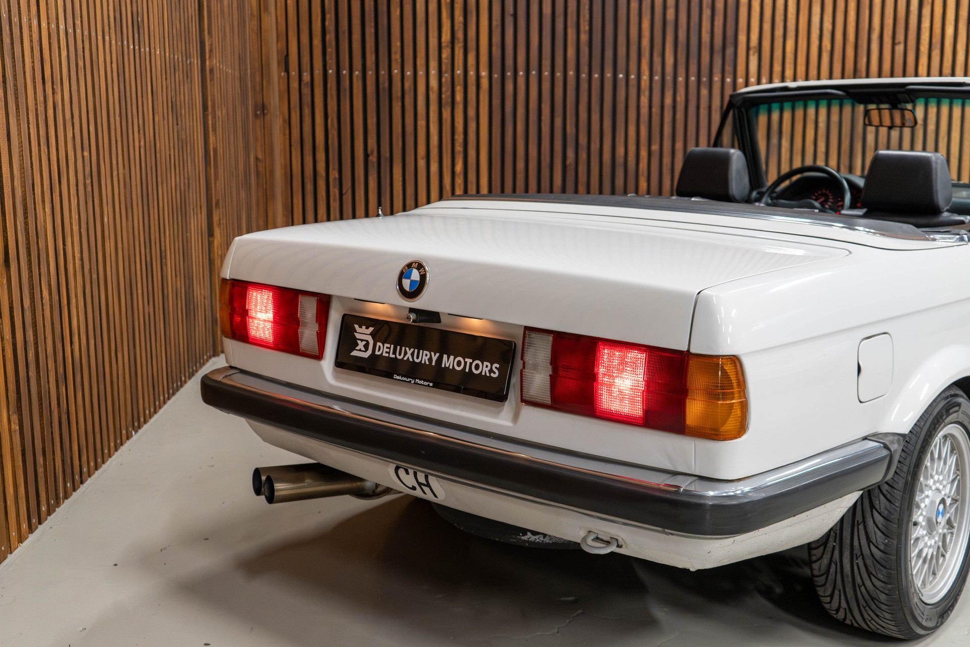 BMW E30 Cabriolet 320i-image-2