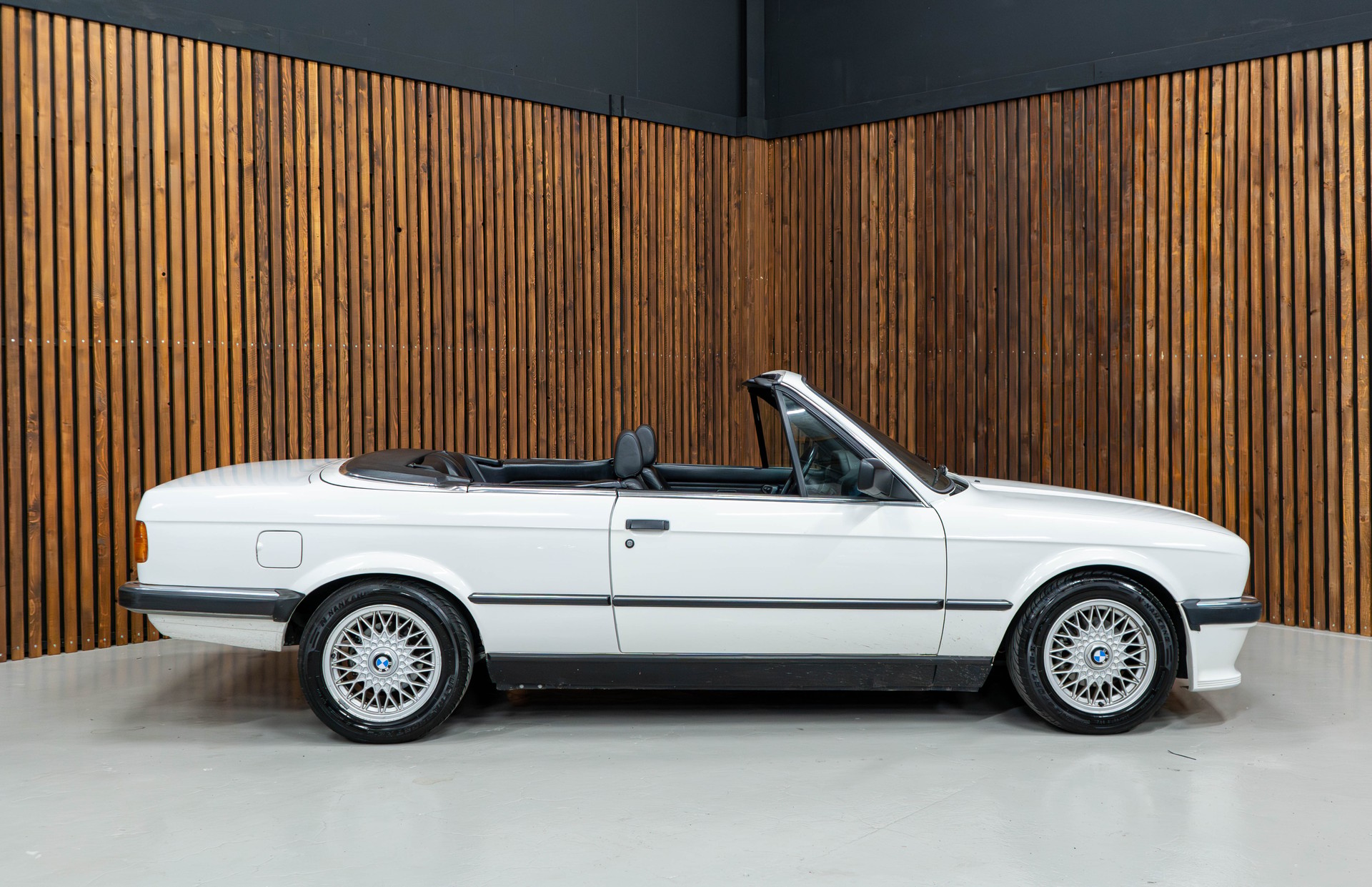 BMW E30 Cabriolet 320i-image-3