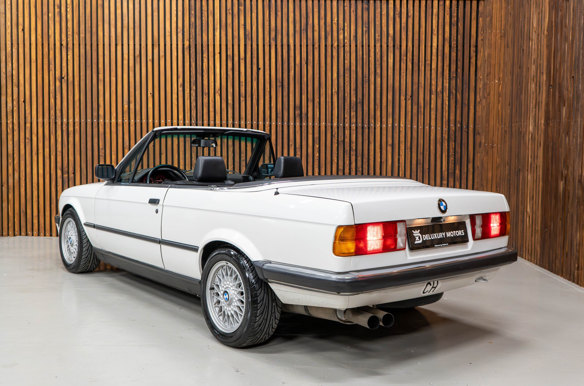 BMW E30 Cabriolet 320i-image-1