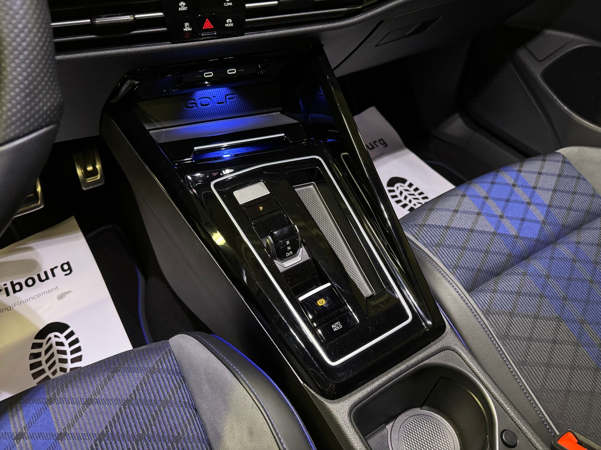 VW Golf 2.0 TSI R DSG 4Motion R Performance-image-7