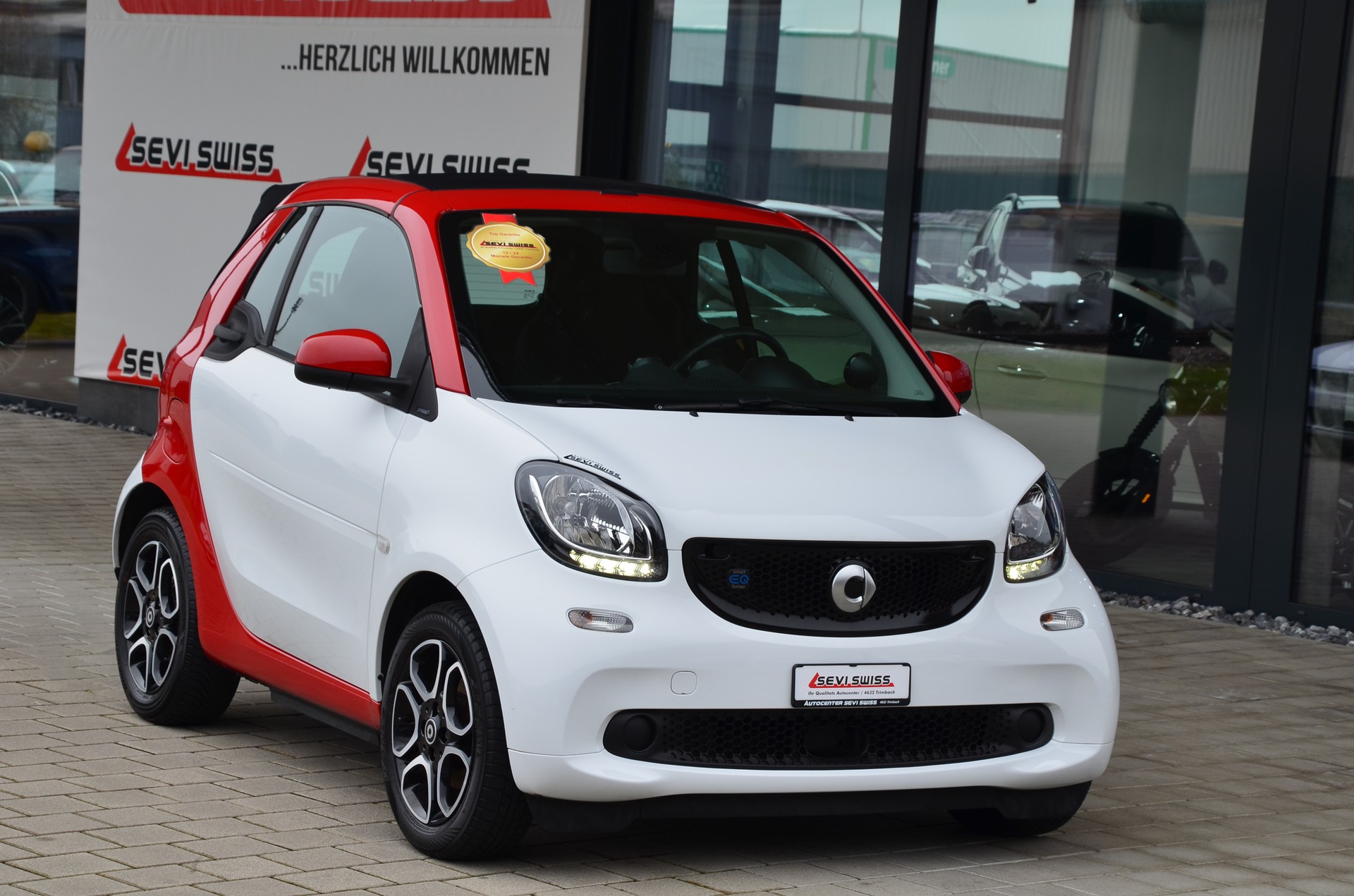 SMART fortwo EQ passion (incl. battery)*Ab MFK,1 Jahr oder 20'000km Garantie*-image-0