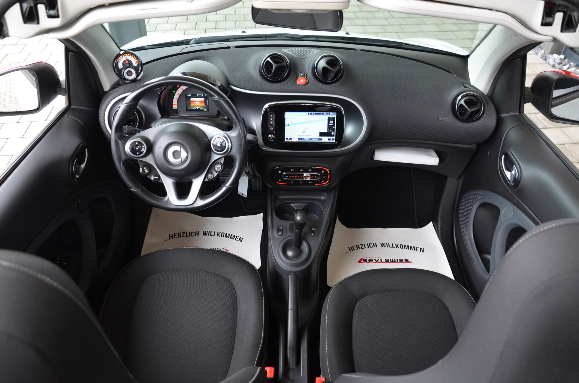 SMART fortwo EQ passion (incl. battery)*Ab MFK,1 Jahr oder 20'000km Garantie*-image-10