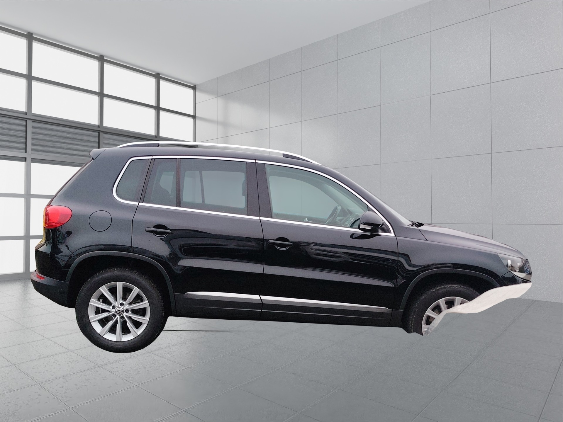 VW Tiguan 2.0 TDI BlueMotion Track&Style 4Motion DSG-image-4