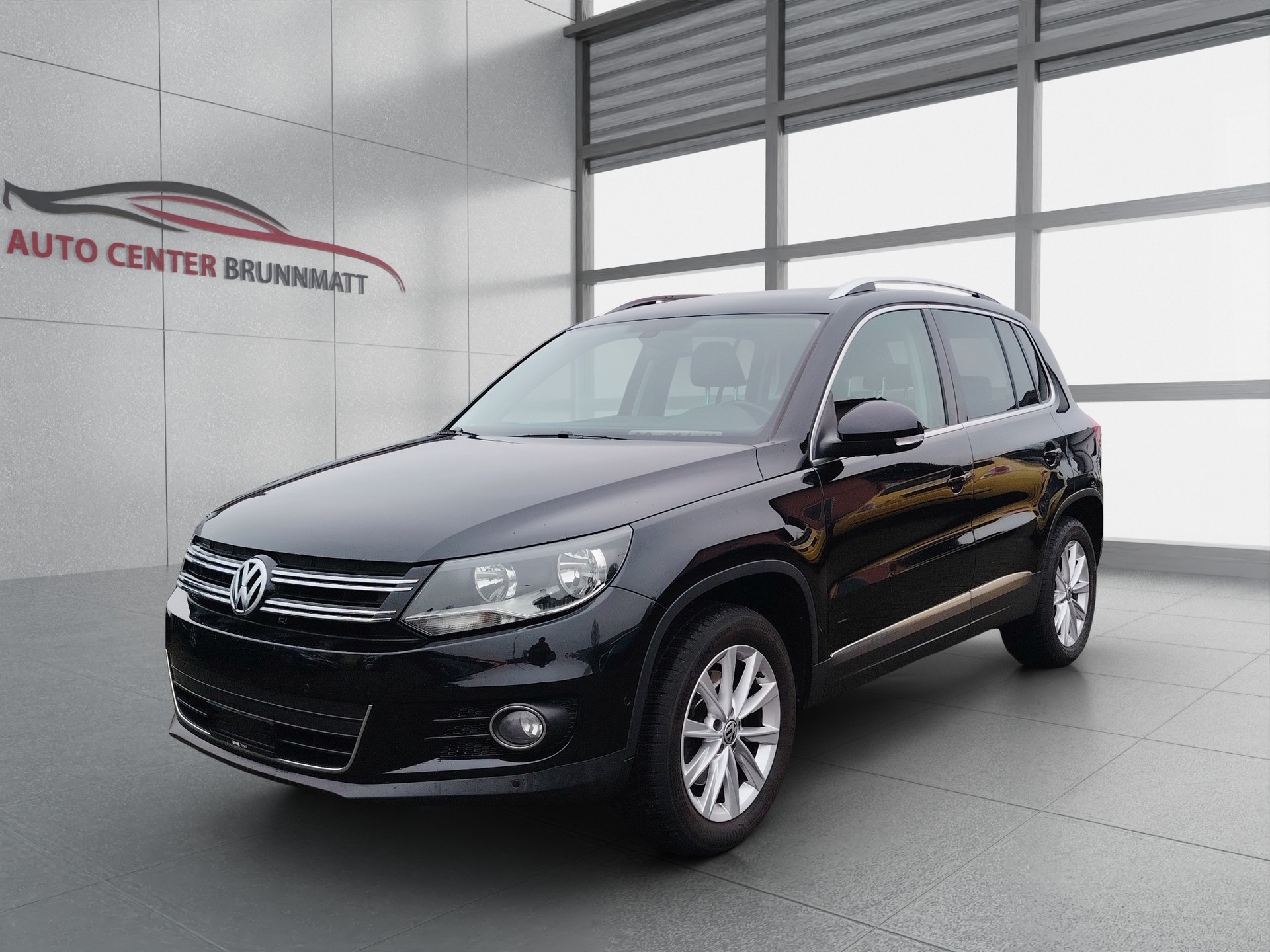 VW Tiguan 2.0 TDI BlueMotion Track&Style 4Motion DSG-image-0