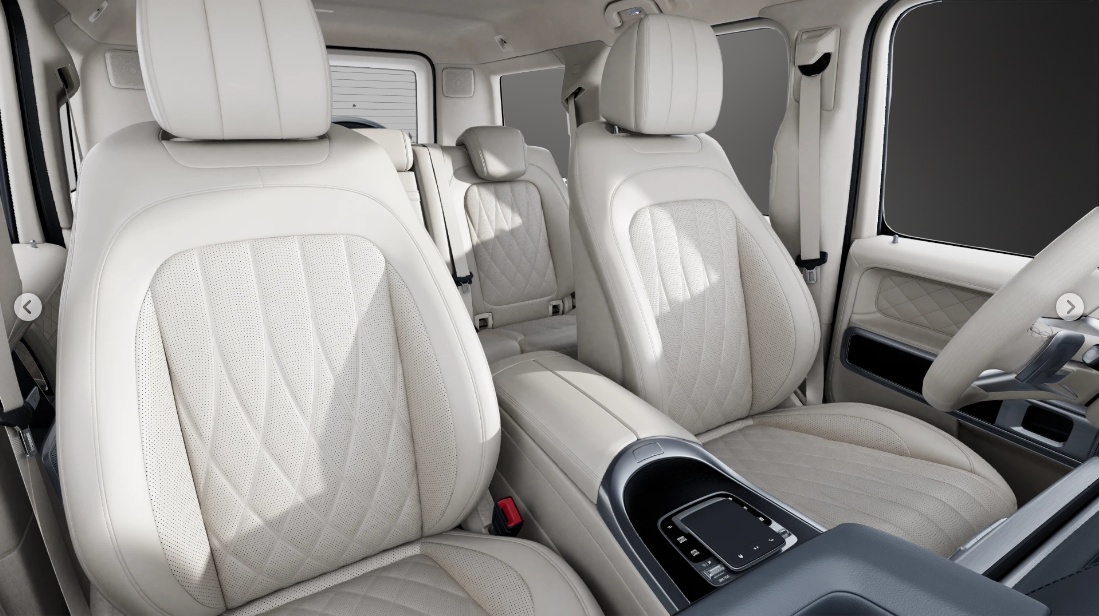 MERCEDES-BENZ G 450d 9G-Tronic-image-7