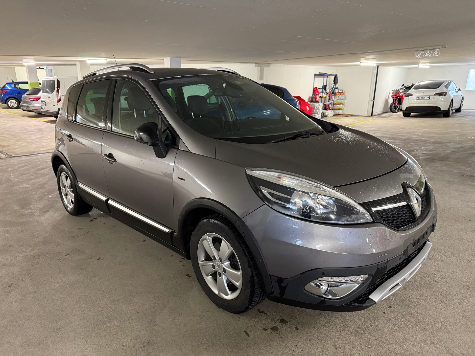 RENAULT Scénic Xmod 1.2 16V Turbo Swiss Edition-image-0