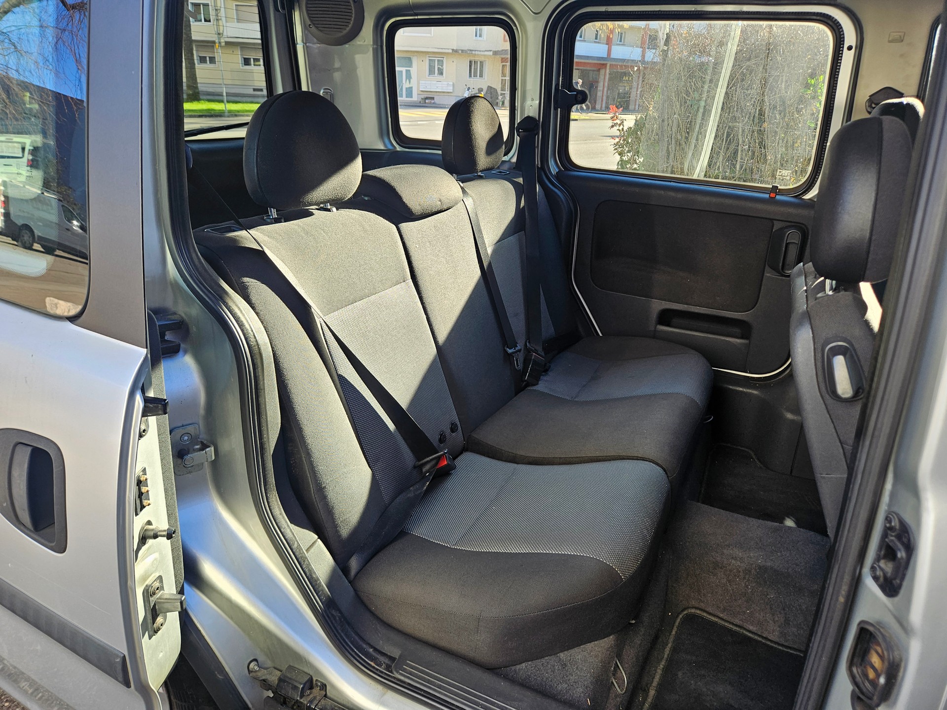OPEL Combo 1.6 CNG ecoFLEX Enjoy-image-4