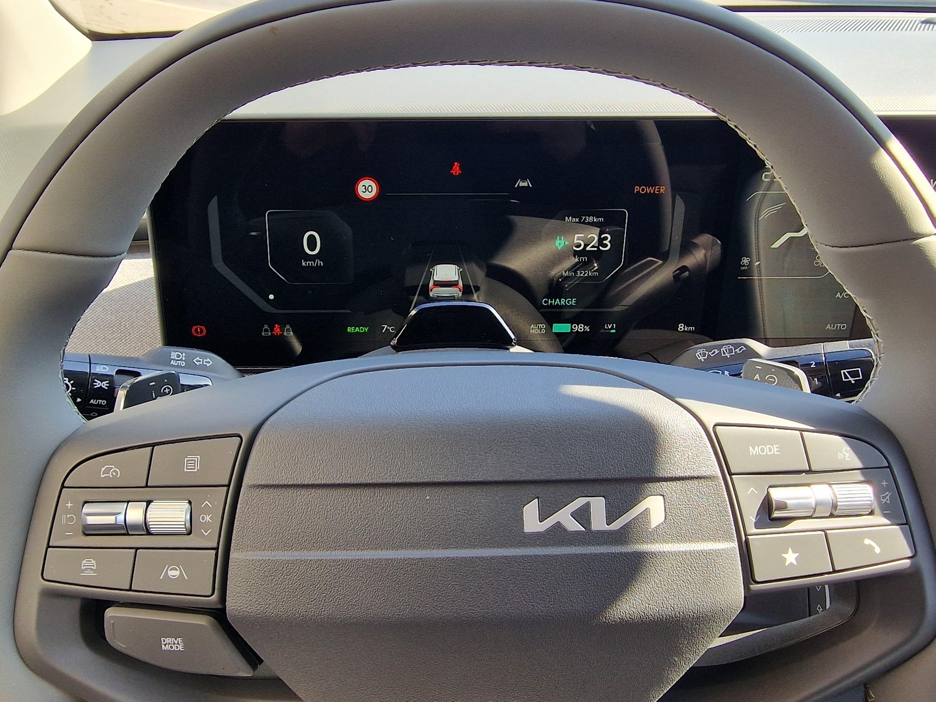 KIA EV3 81 kWh Earth+-image-8