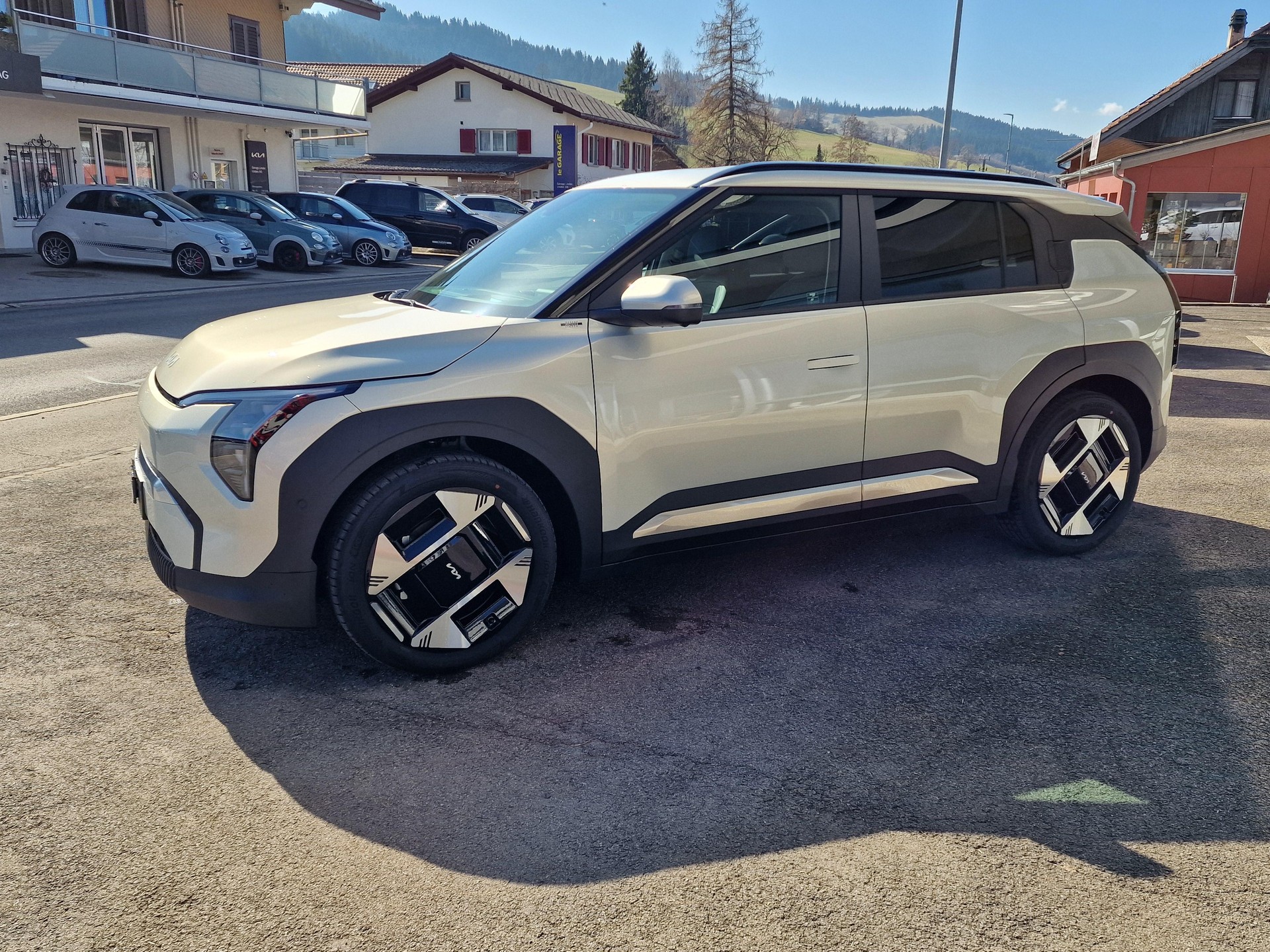 KIA EV3 81 kWh Earth+-image-4