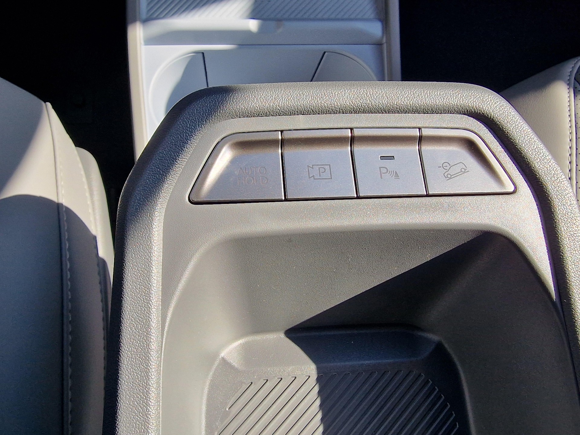 KIA EV3 81 kWh Earth+-image-10